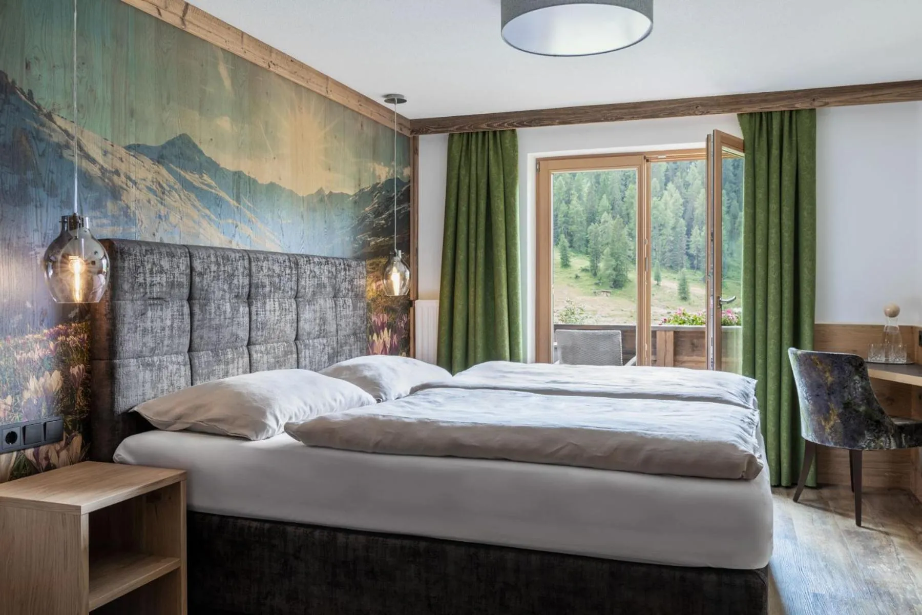 Photo of the whole room, Bed in Berggasthaus Höllensteinhütte