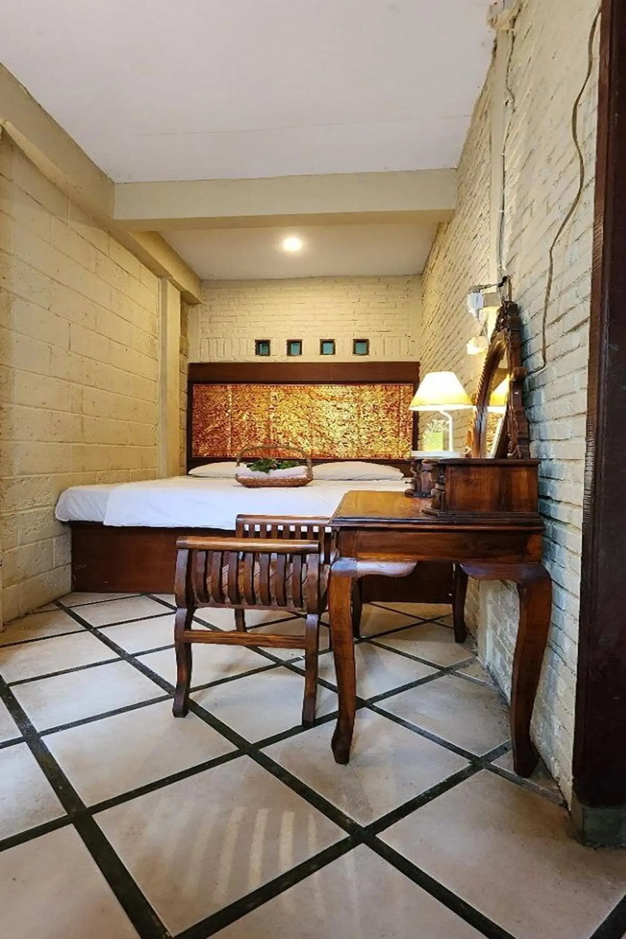 Small Double Room in NILA HOUSE, Sharia Family Home Stay Small Double Room in NILA HOUSE, Sharia Family Home Stay