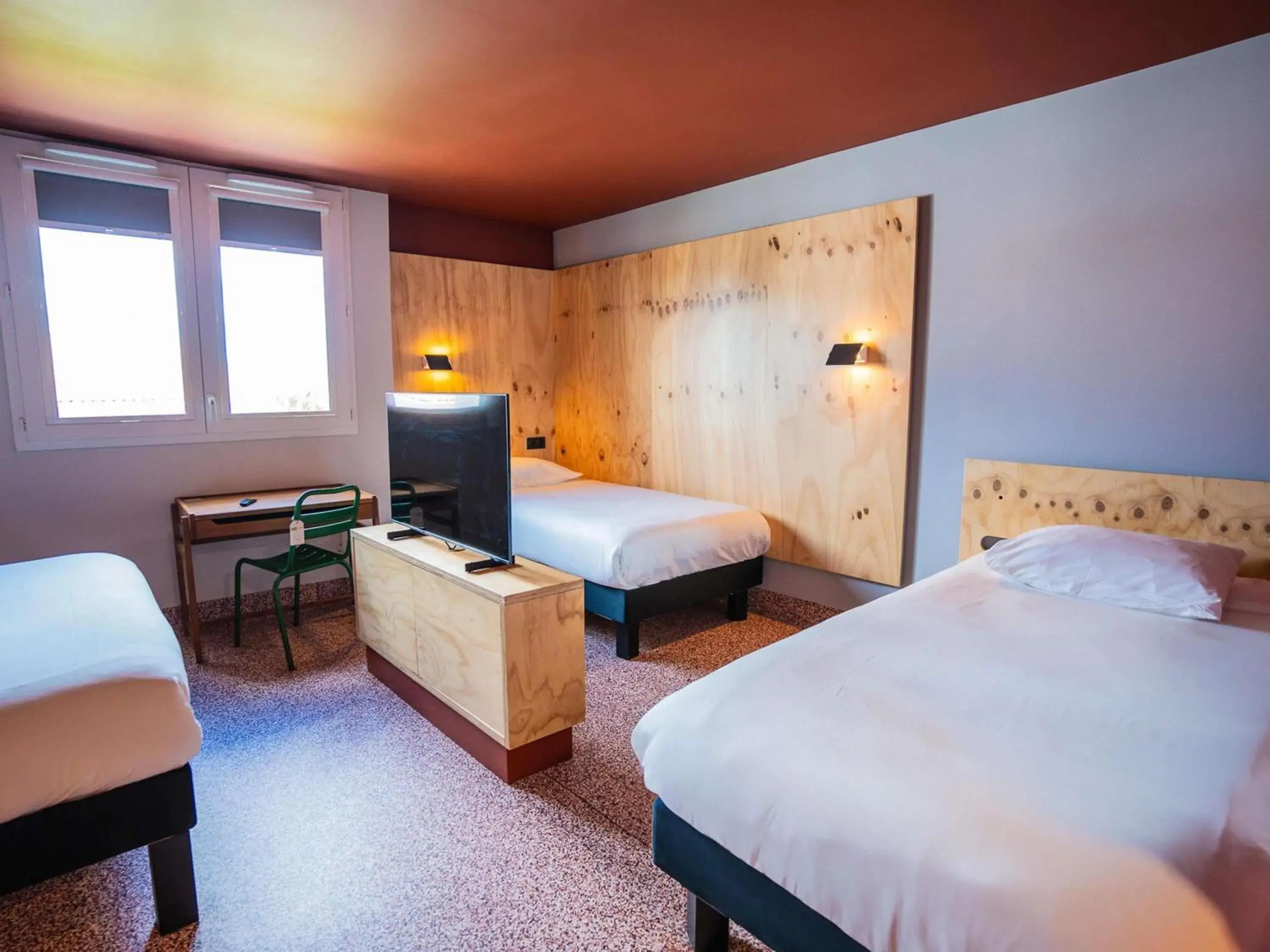 Bedroom, Bed in Greet hôtel Montpellier Aéroport Parc des Expos Bedroom, Bed in Greet hôtel Montpellier Aéroport Parc des Expos