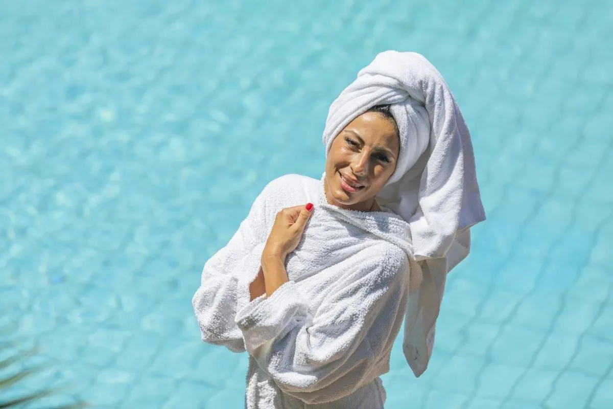Swimming pool in Bristol Hotel