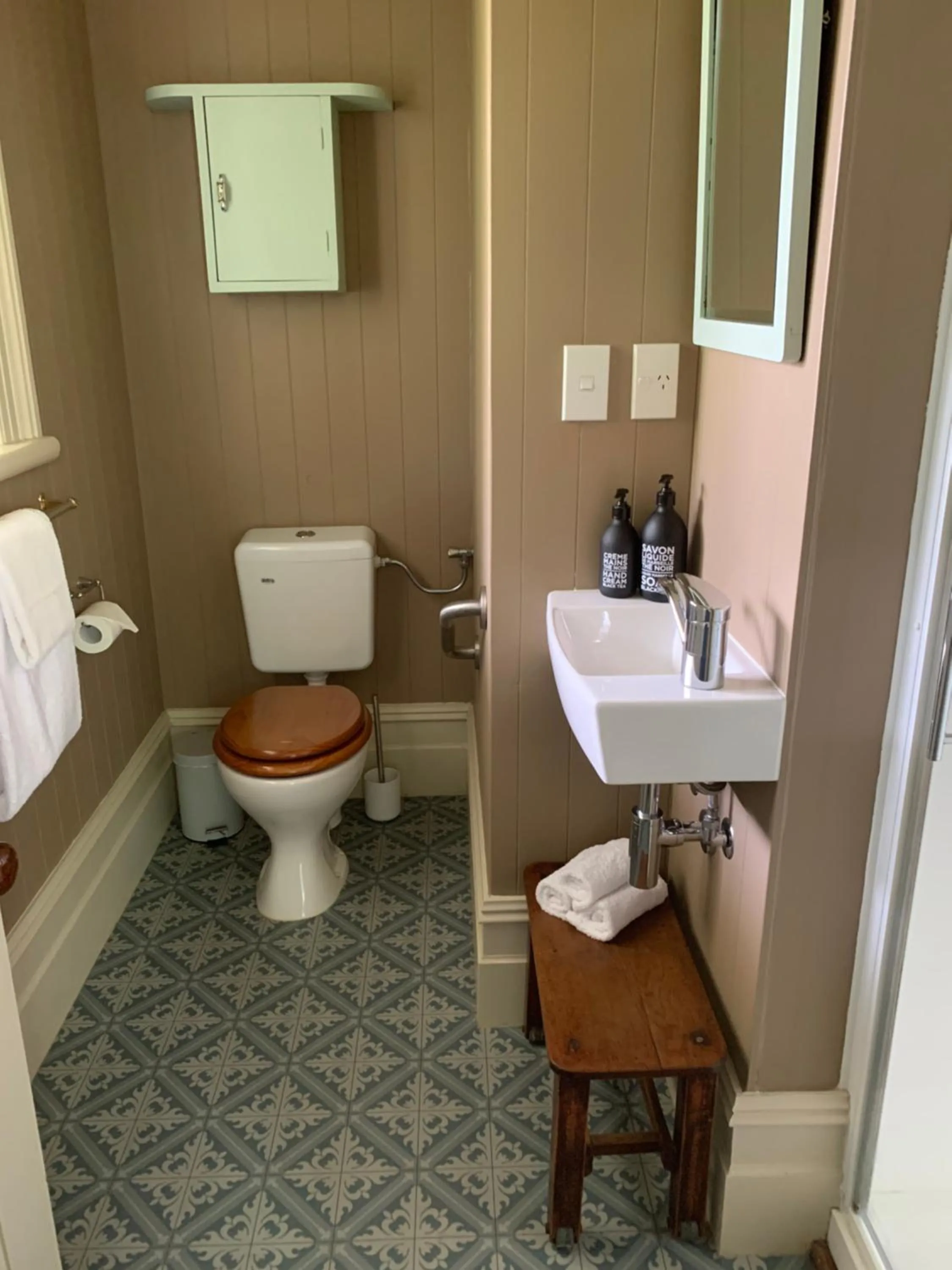 Bathroom in The Vicarage Boutique Bed and Breakfast Oamaru