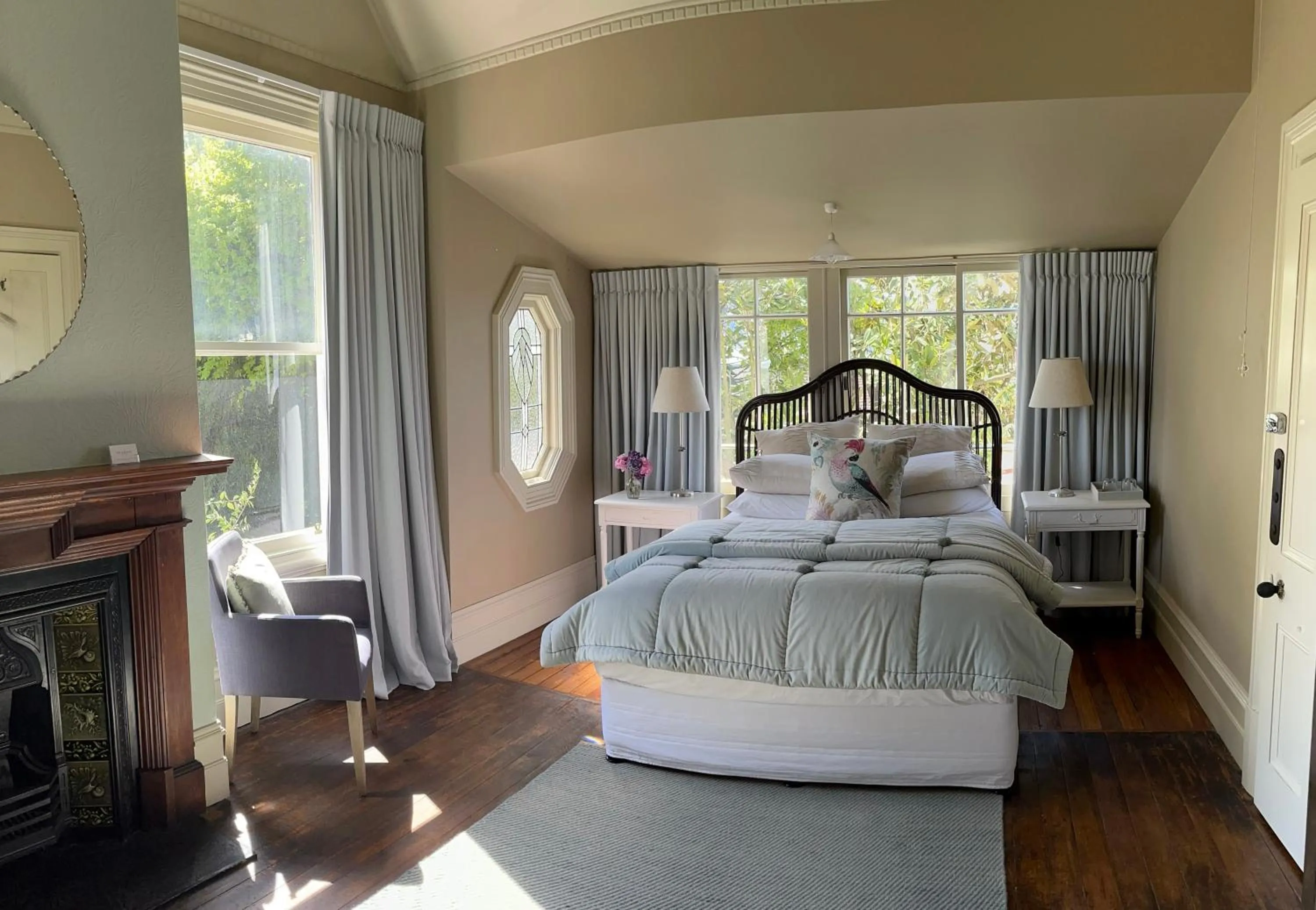 Bedroom, Bed in The Vicarage Boutique Bed and Breakfast Oamaru