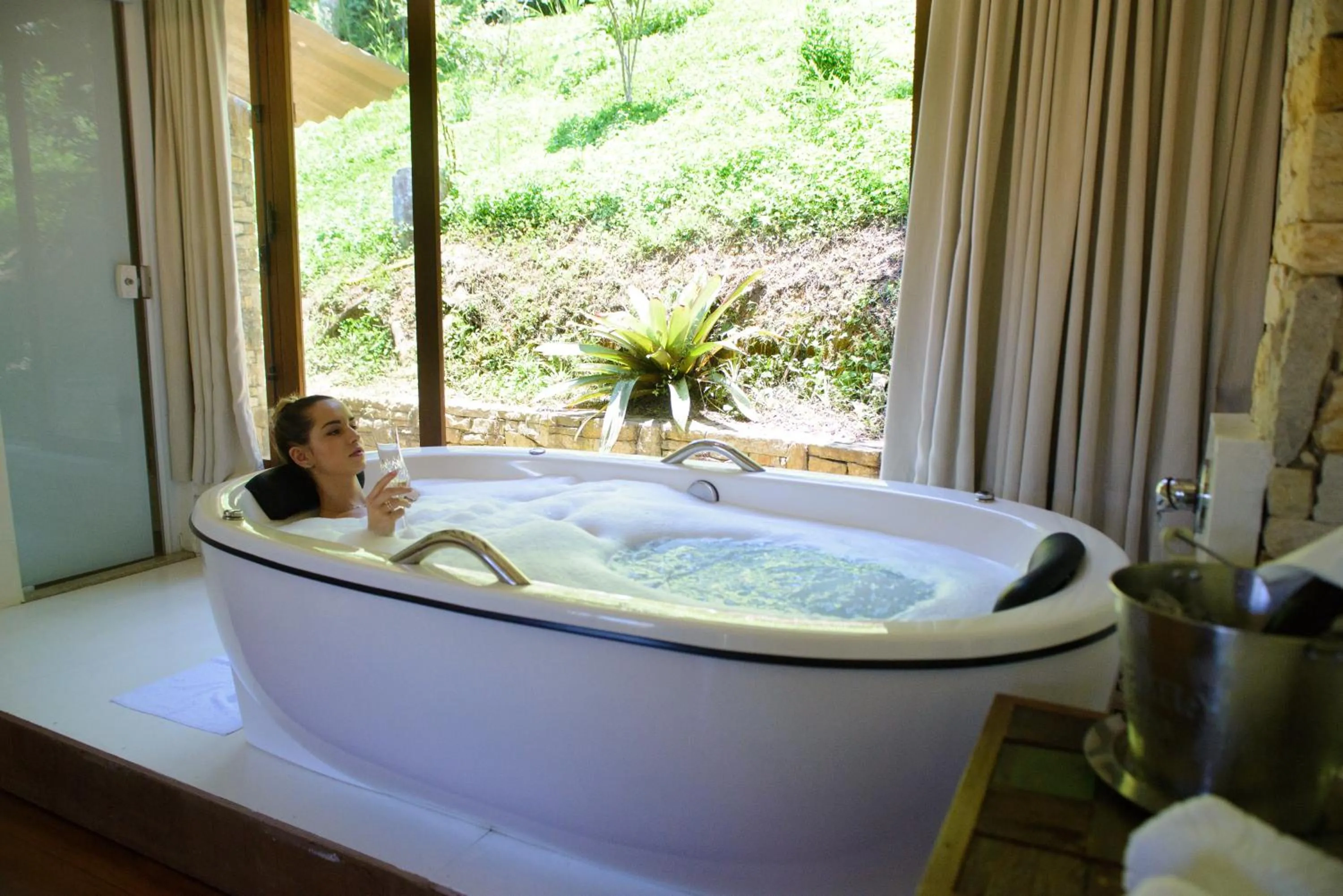 Hot Tub in Pousada Boutique Itaipava