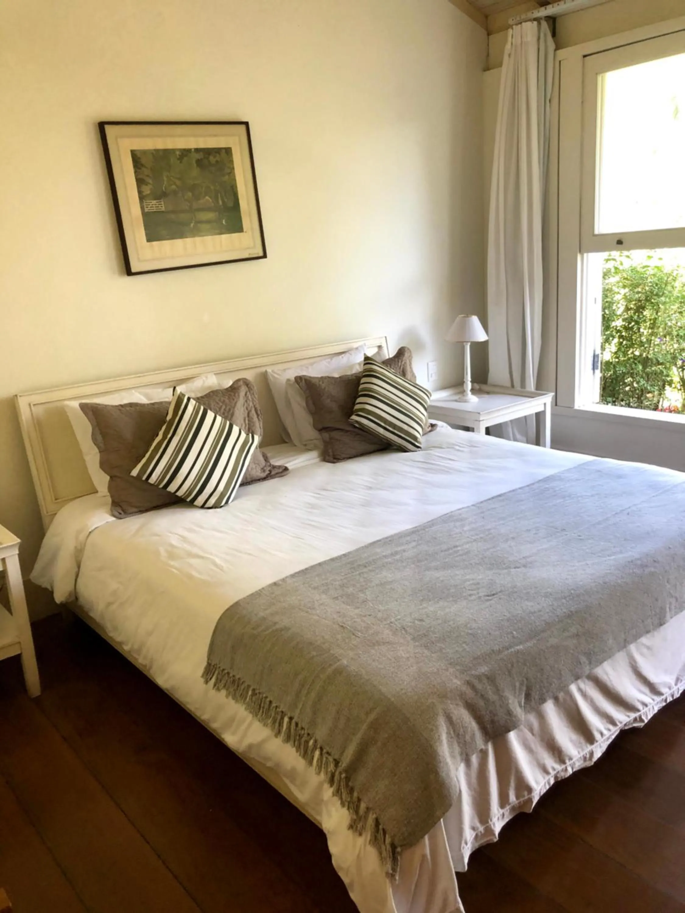 Photo of the whole room, Bed in Pousada Boutique Itaipava