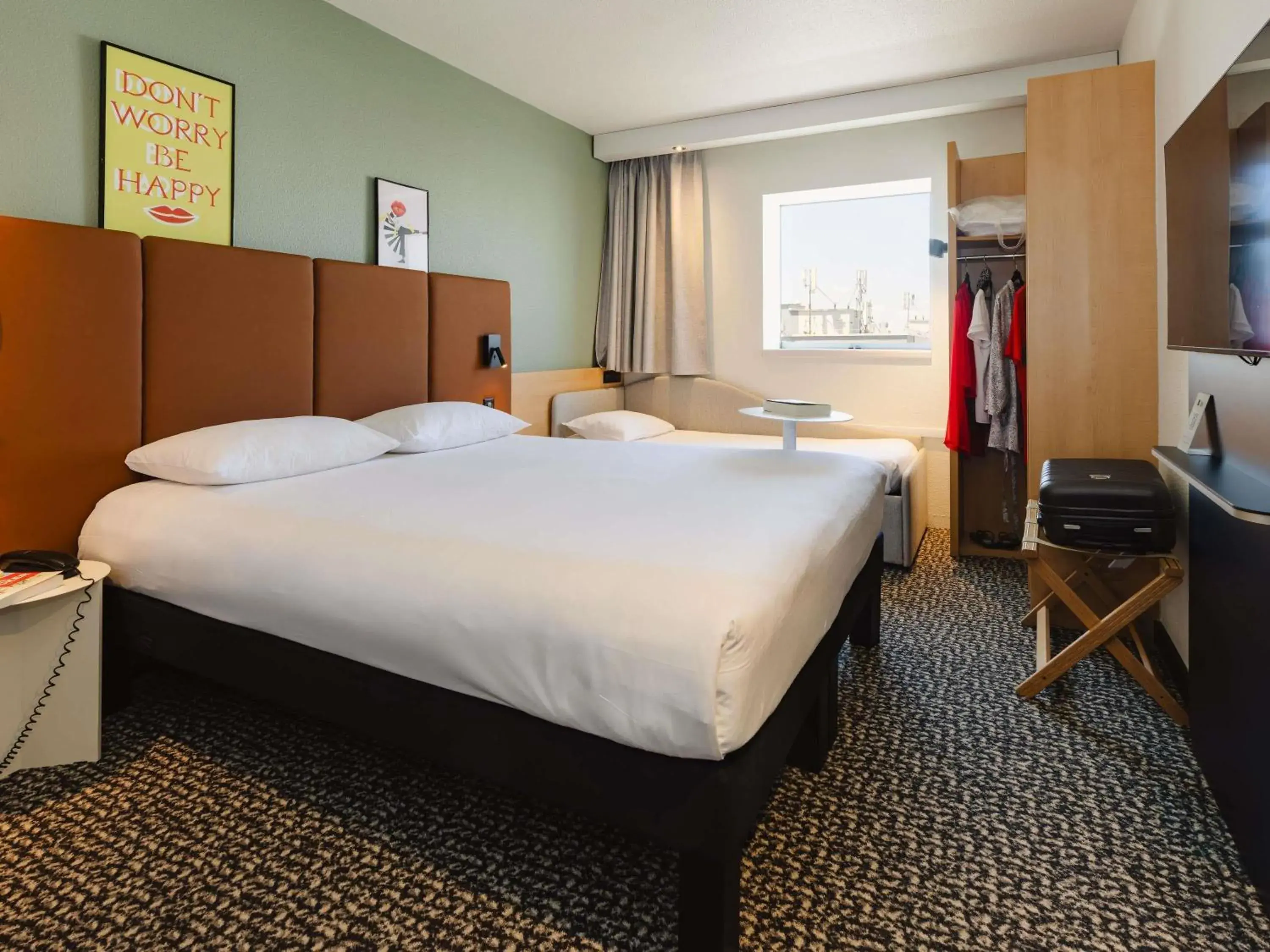 Bedroom, Bed in Hotel ibis Rennes Centre Gare Sud Bedroom, Bed in Hotel ibis Rennes Centre Gare Sud