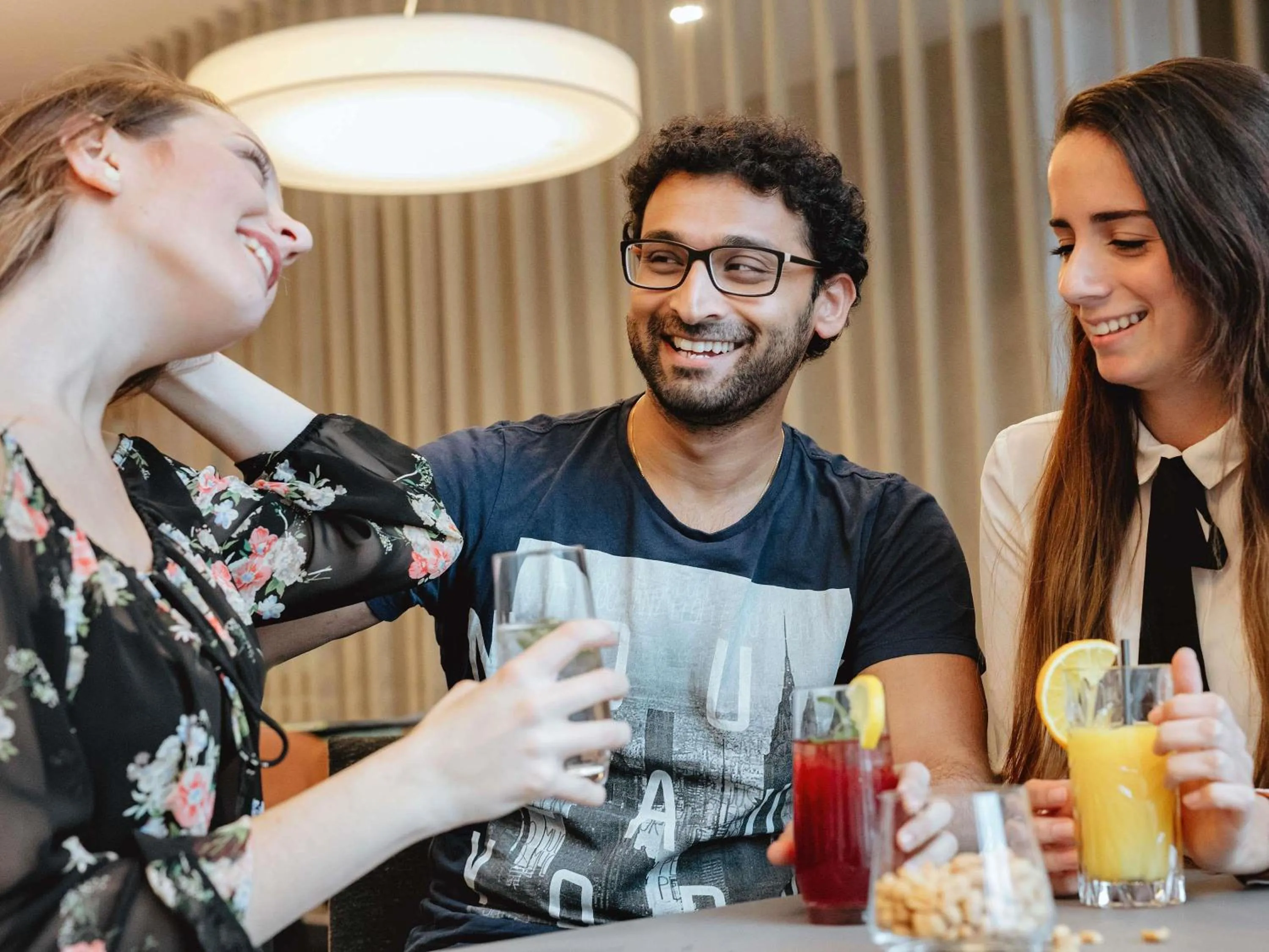 Lounge or bar in Hotel ibis Rennes Centre Gare Sud