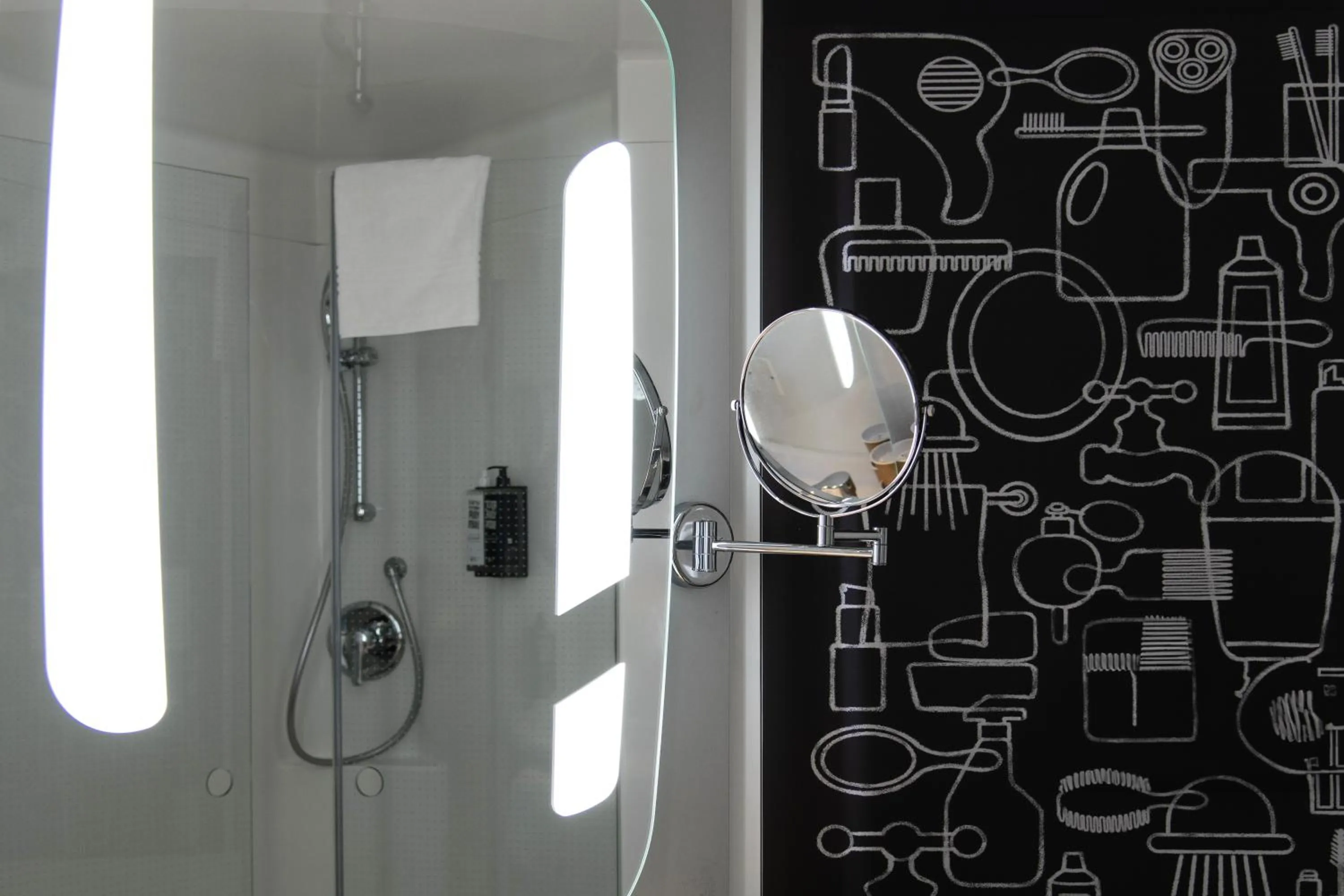 Bathroom in Hotel ibis Rennes Centre Gare Sud