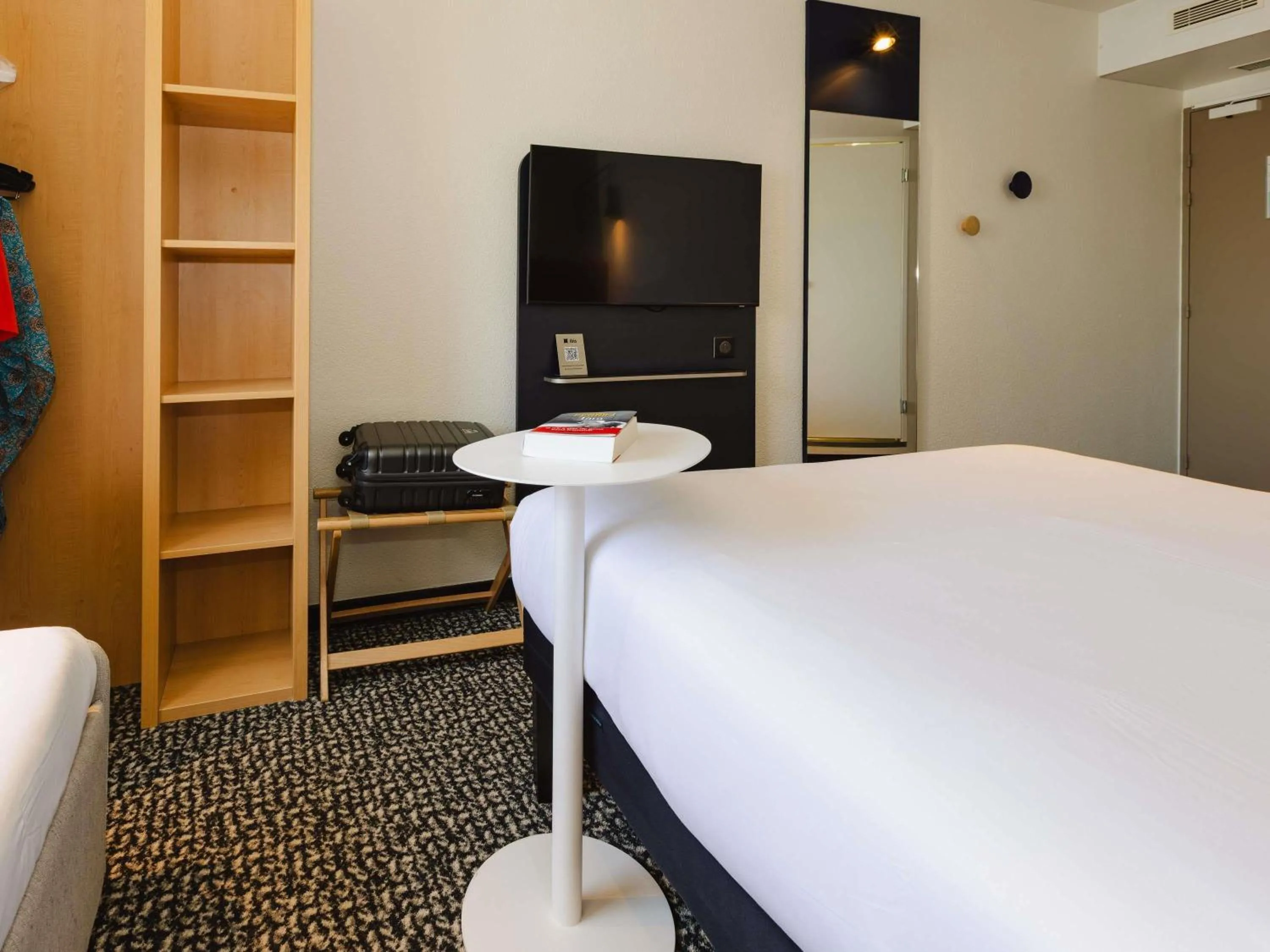 Bedroom, Bed in Hotel ibis Rennes Centre Gare Sud