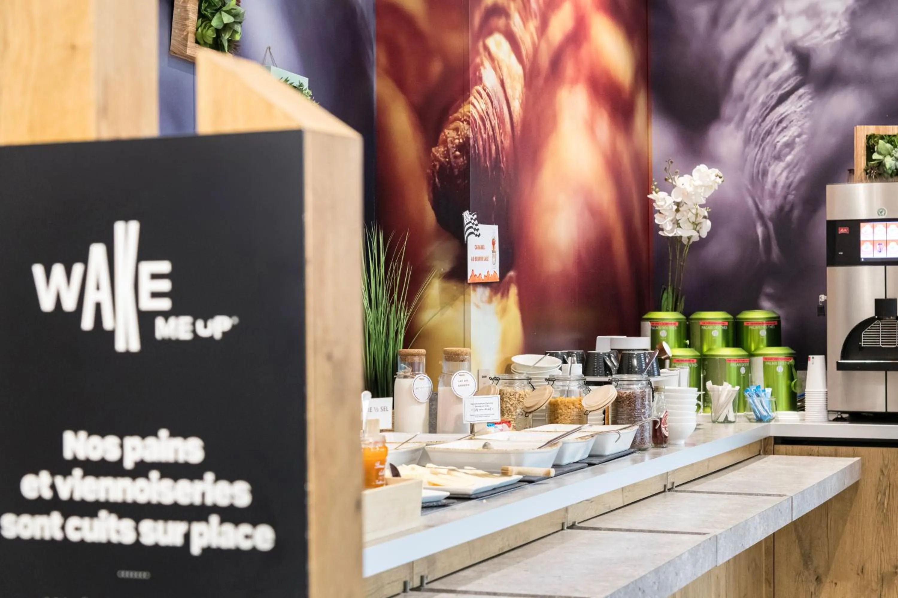 Breakfast in Hotel ibis Rennes Centre Gare Sud