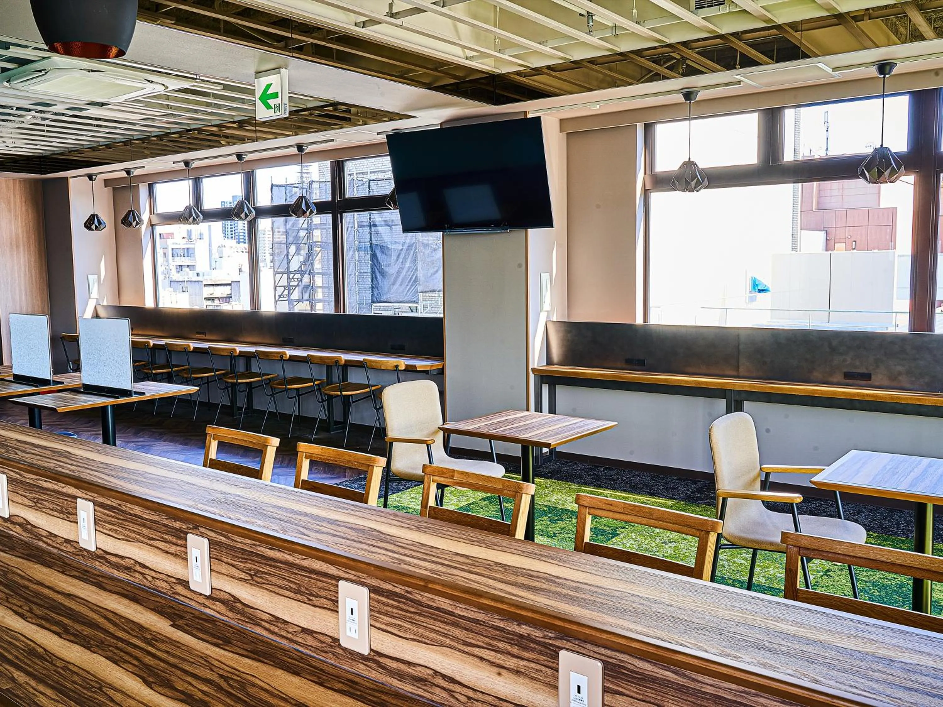 Communal lounge/ TV room in Anshin Oyado Woman&Man Nagoya Sakae