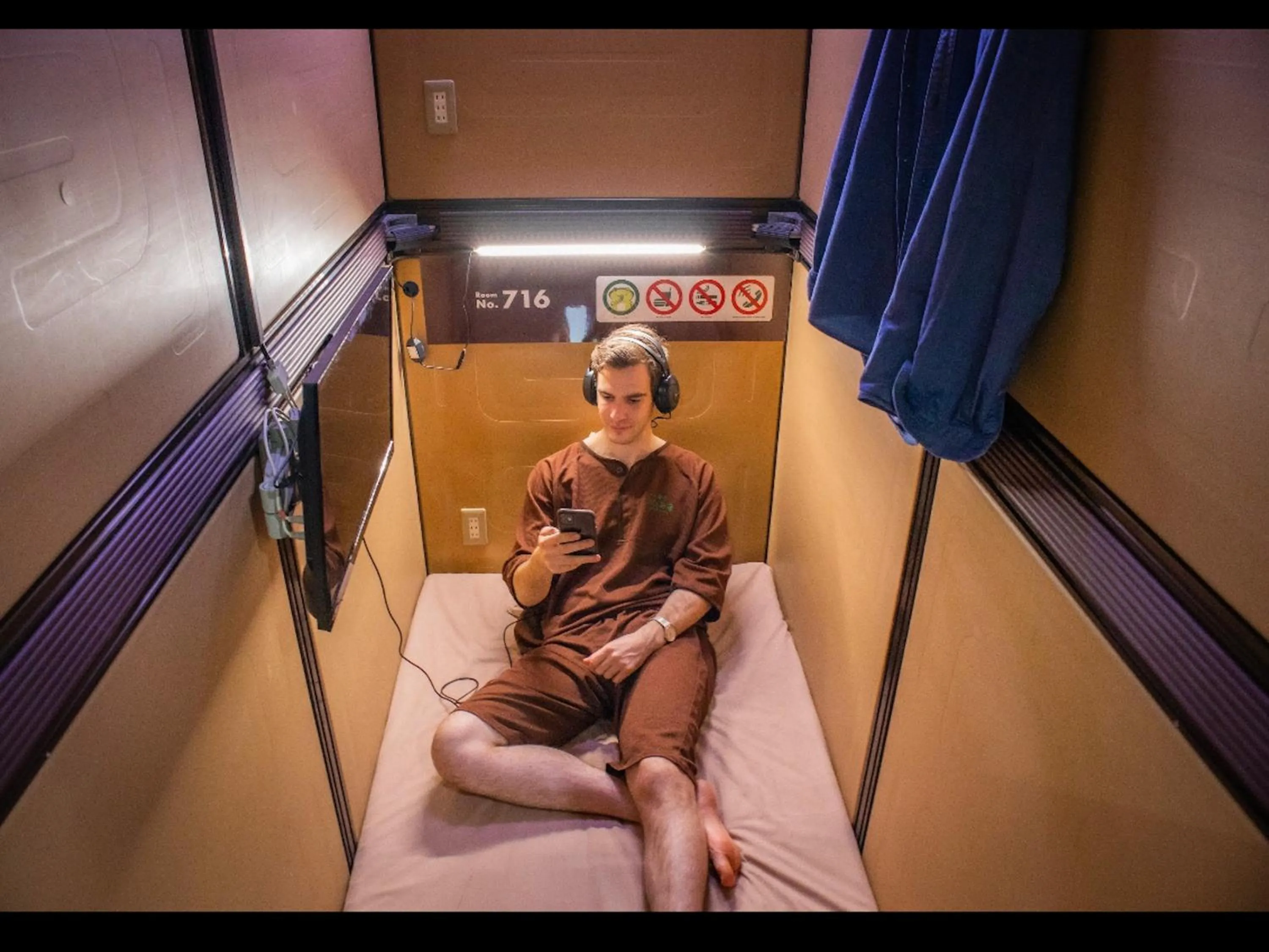 Photo of the whole room in Anshin Oyado Woman&Man Nagoya Sakae