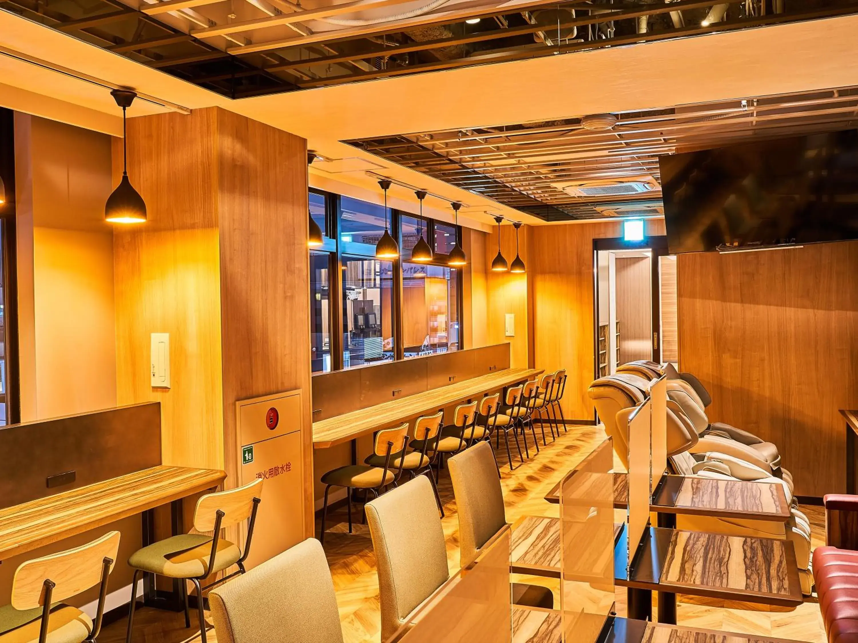 Lounge or bar in Anshin Oyado Woman&Man Nagoya Sakae Lounge or bar in Anshin Oyado Woman&Man Nagoya Sakae