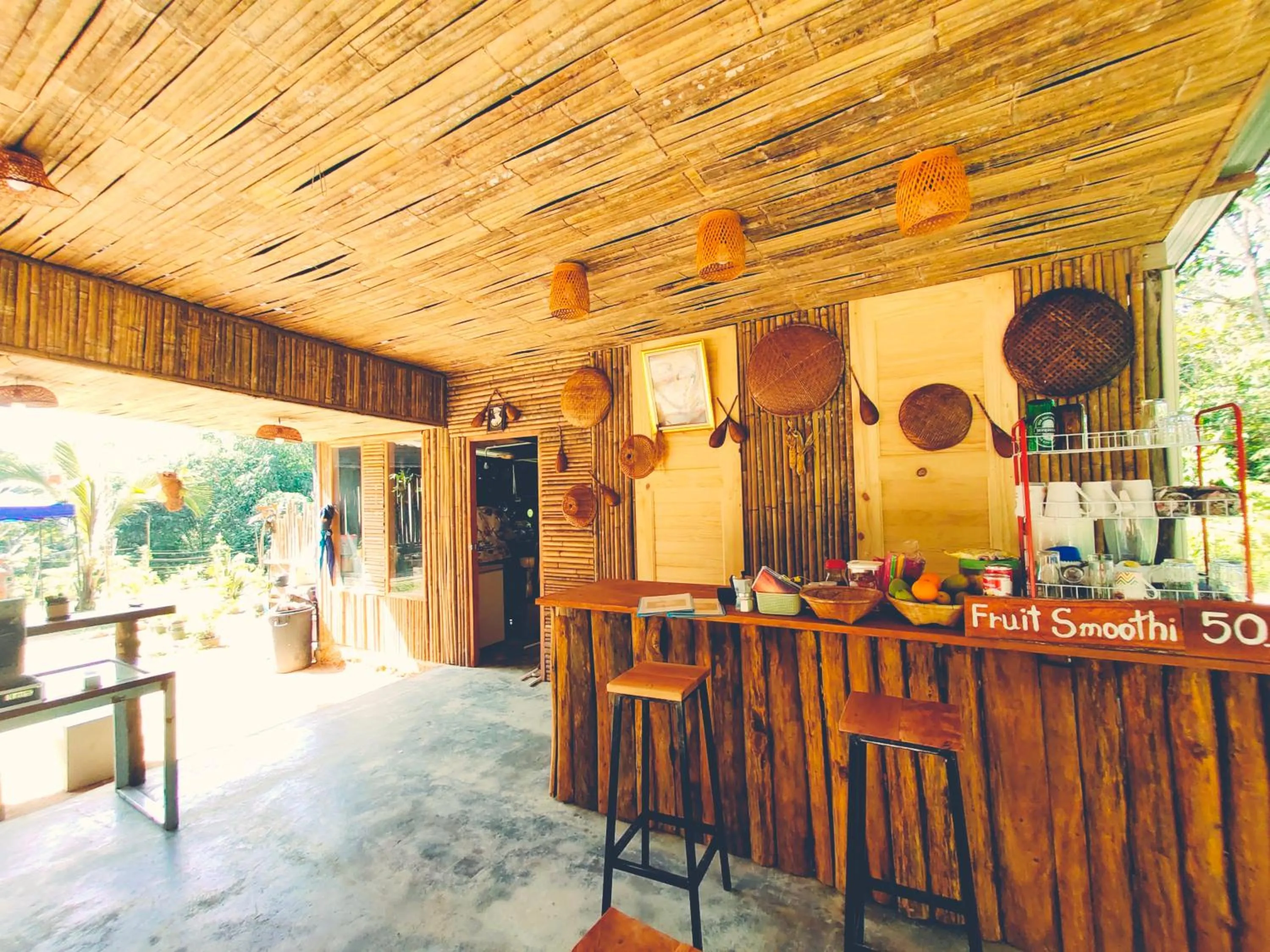 Restaurant/places to eat in Kohmook Nurse House