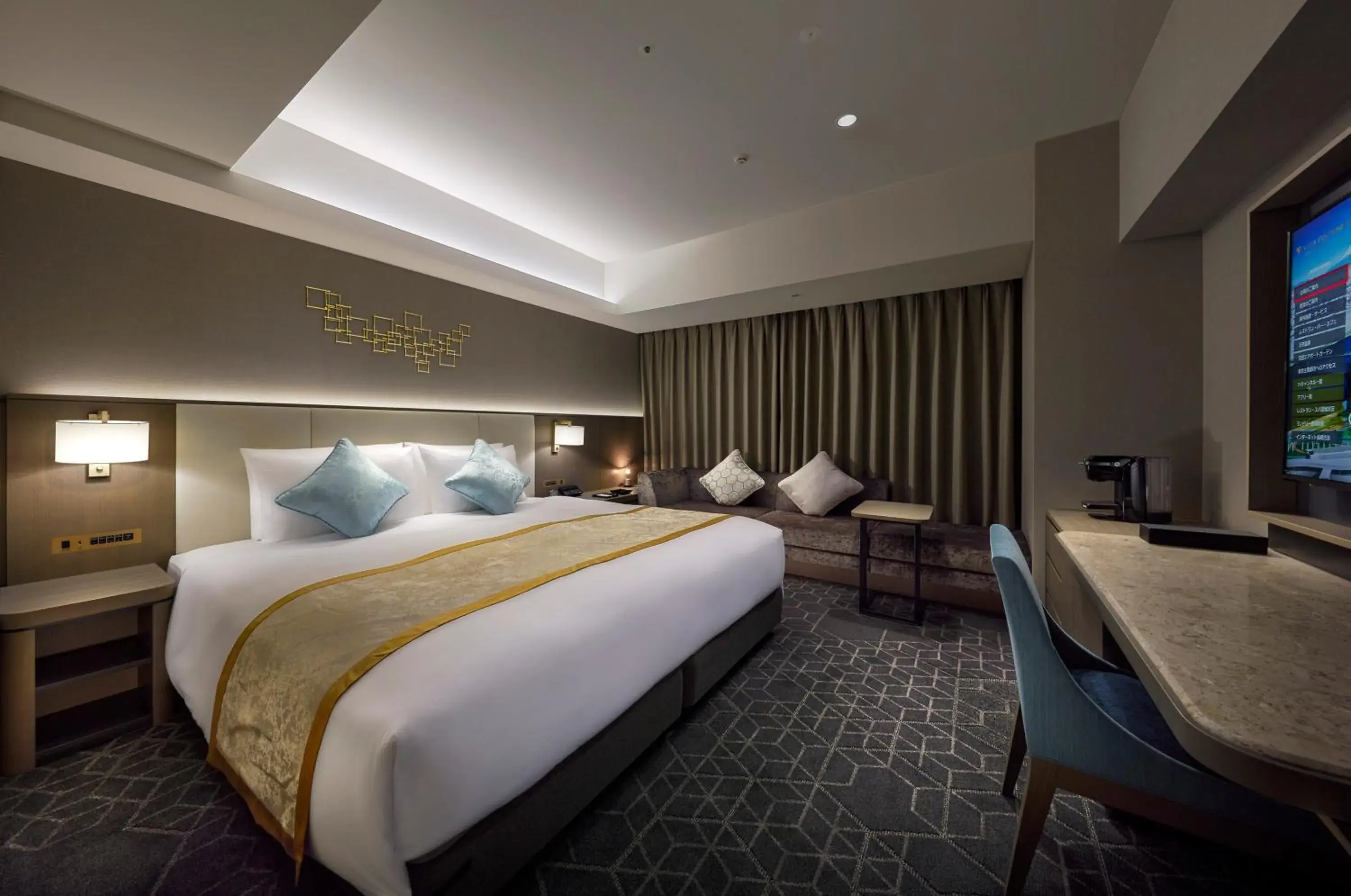 【Premier Floor】Deluxe King Room - Non Smoking with Onsen Ticket in Villa Fontaine Grand Haneda Airport - Directly connected to Haneda Airport Terminal 3 【Premier Floor】Deluxe King Room - Non Smoking with Onsen Ticket in Villa Fontaine Grand Haneda Airport - Directly connected to Haneda Airport Terminal 3