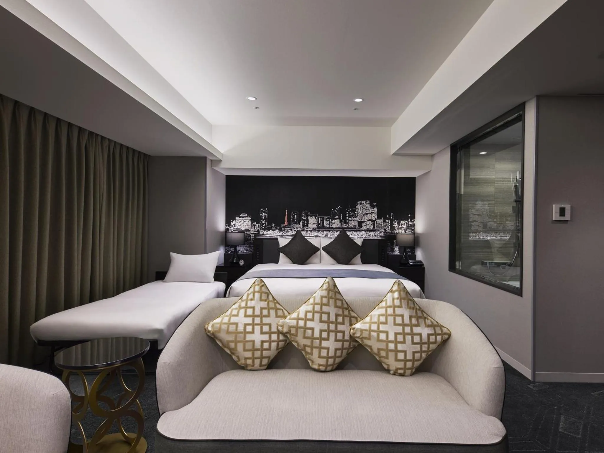 Photo of the whole room, Bed in Villa Fontaine Grand Haneda Airport