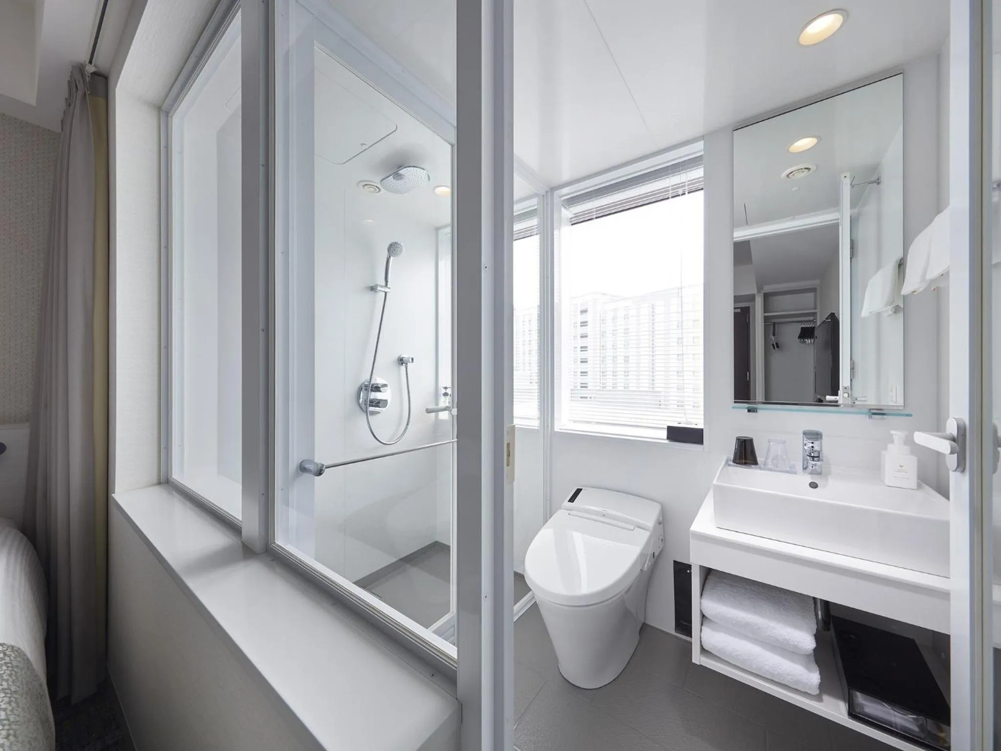 Bathroom in Villa Fontaine Grand Haneda Airport