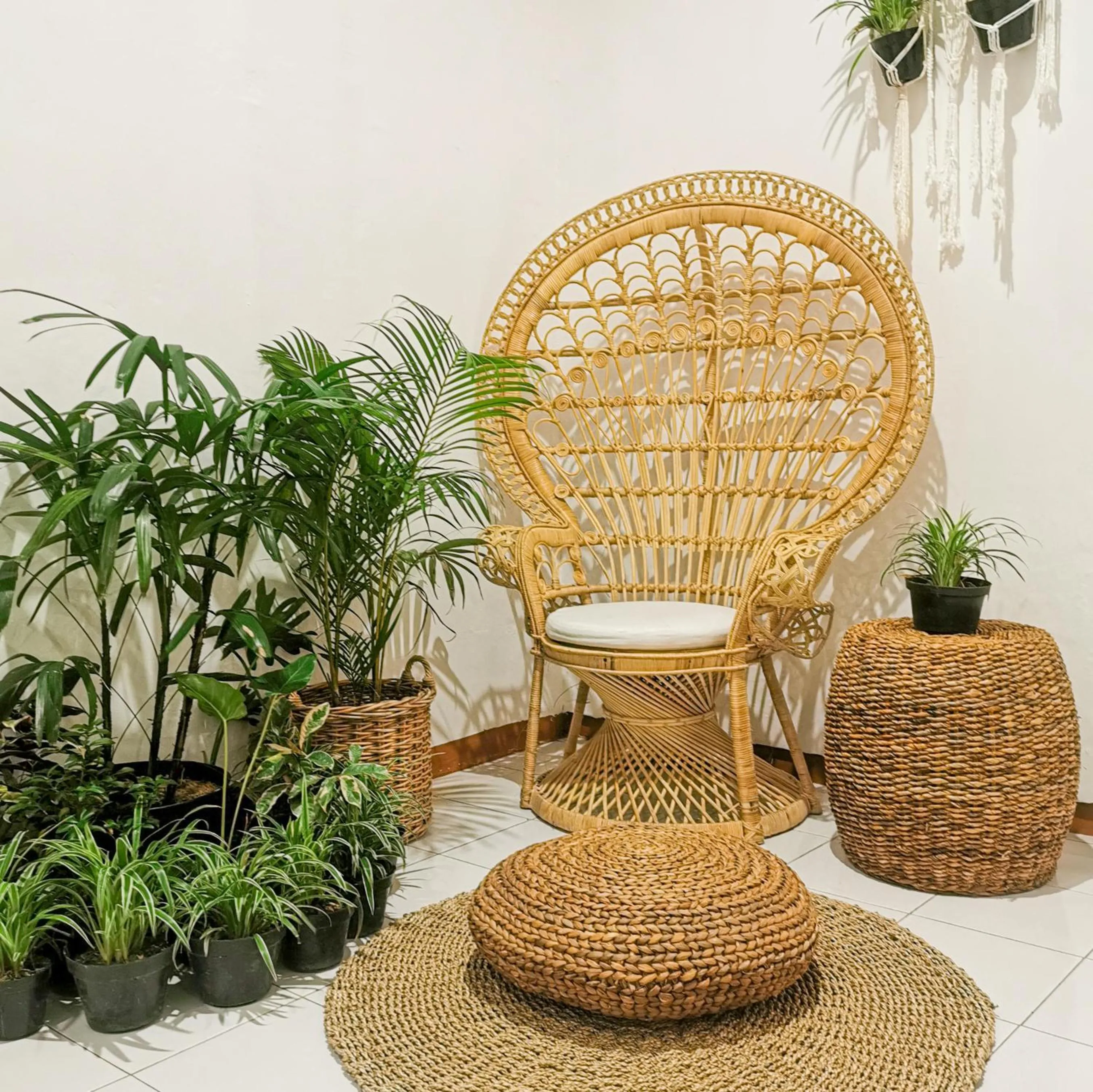 Seating area in Snooze Ijen