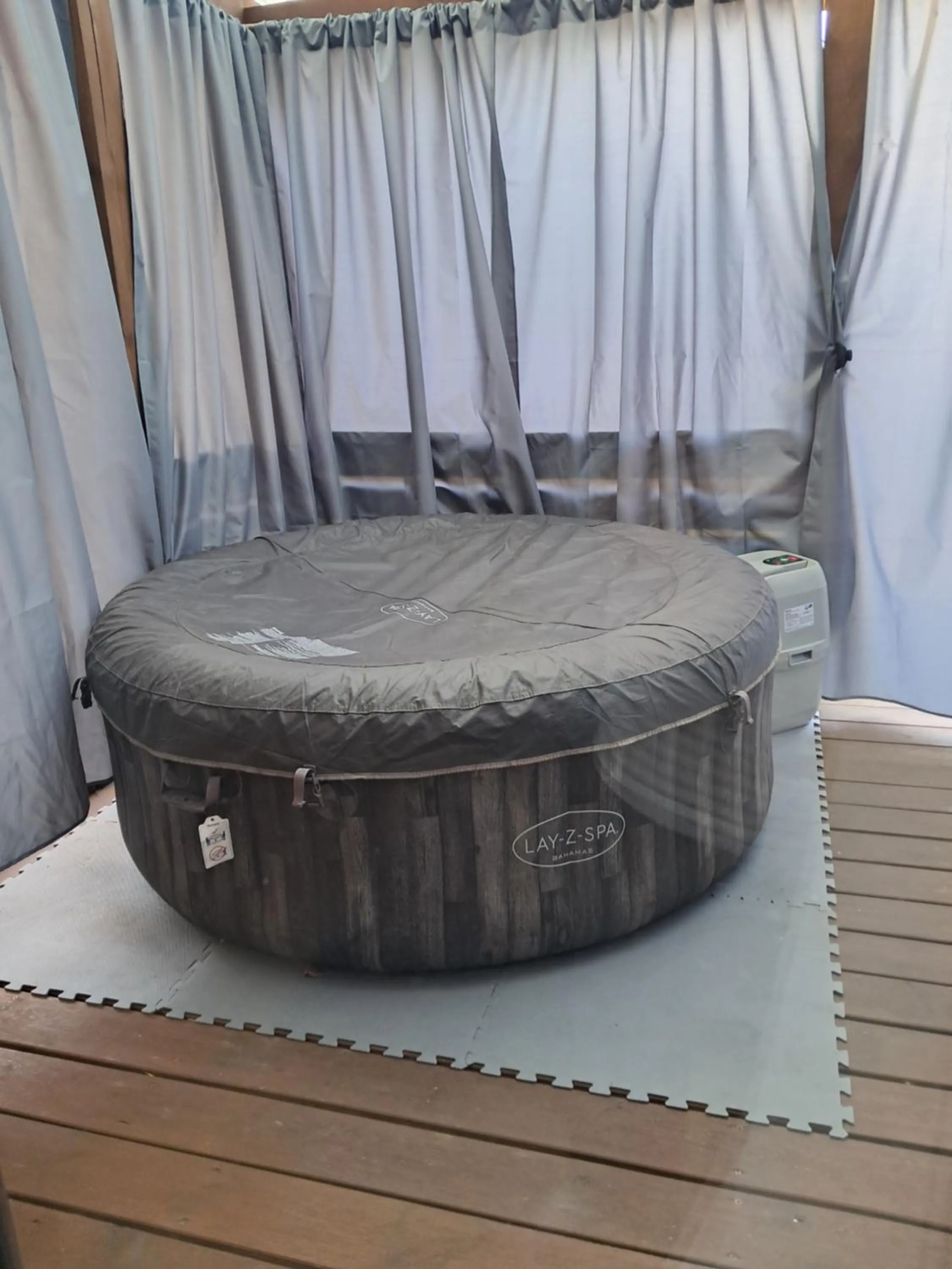 Property building in Dom z Sauną i Jacuzzi- na wyłączność lub pokoje