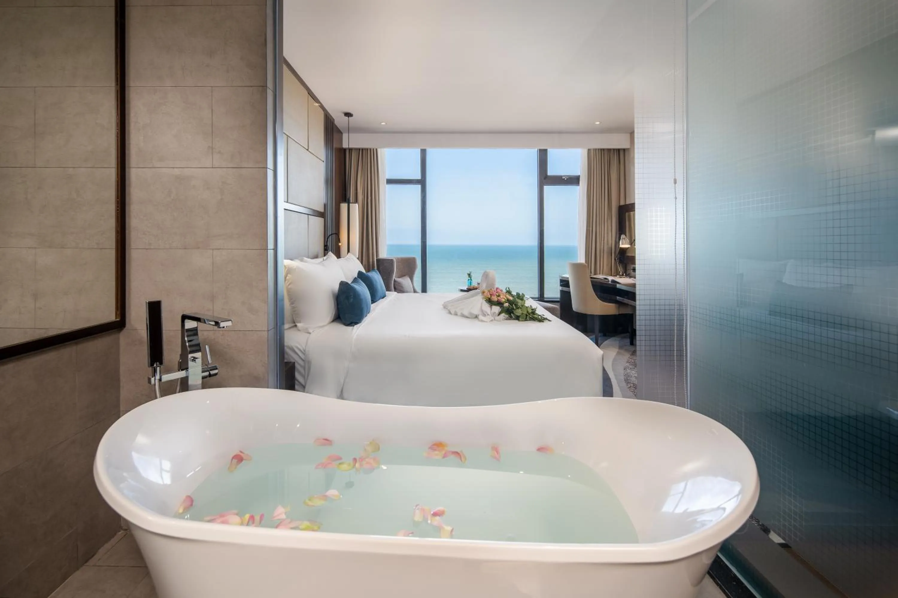 Bathroom in Minh Toan SAFI Ocean Hotel