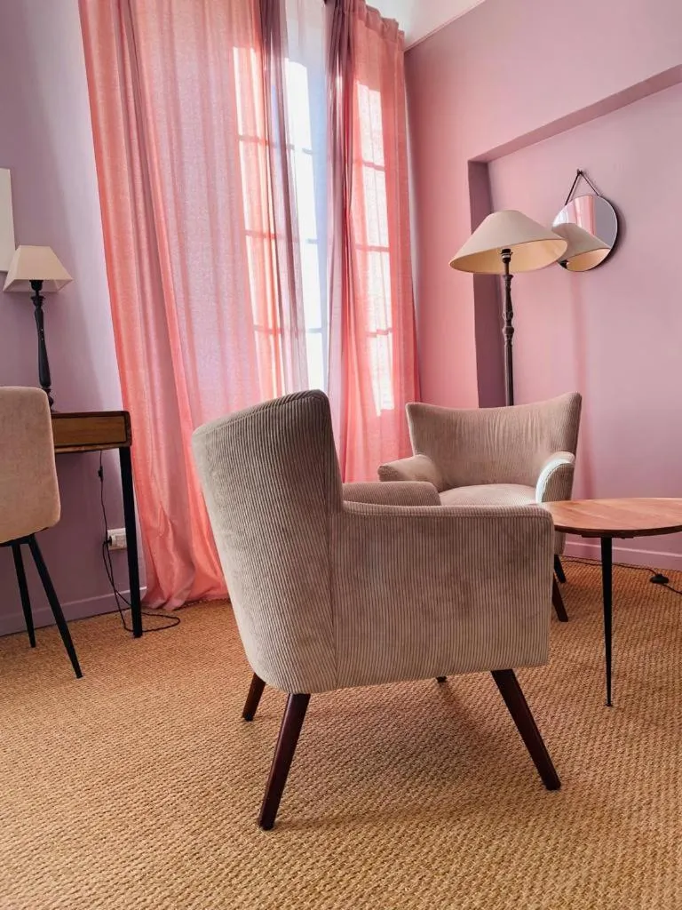 Living room in Hôtel de Mirmande