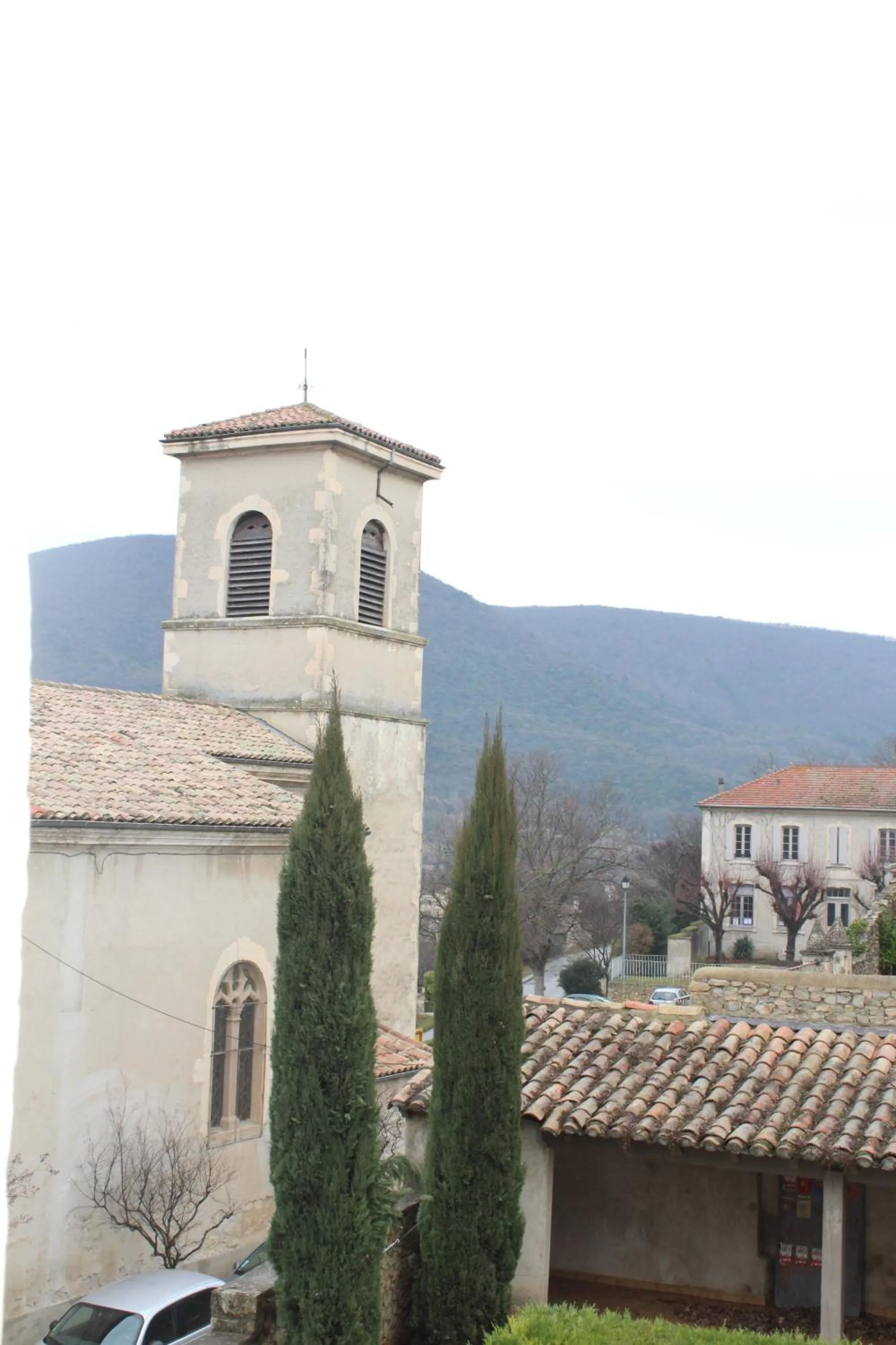 Inner courtyard view in Hôtel de Mirmande