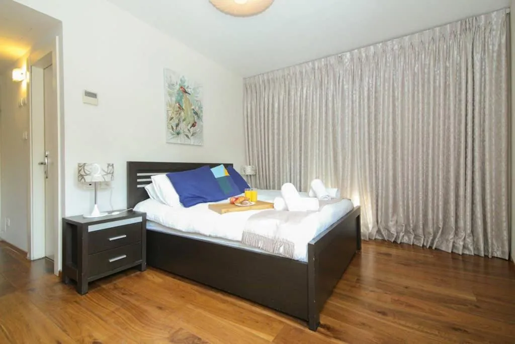 Bed in 107 - King David Residence - Jerusalem-Rent