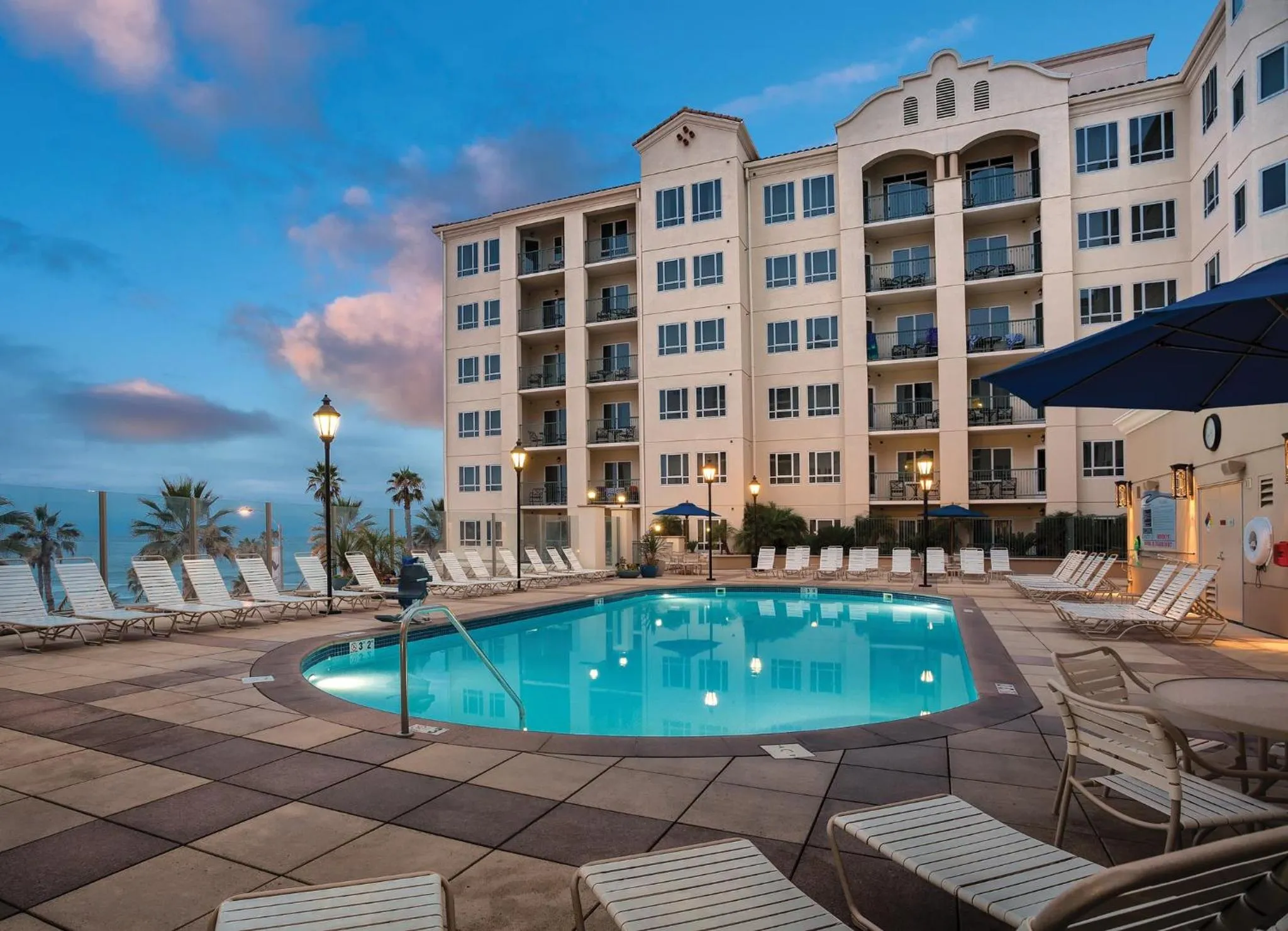 Swimming pool in Club Wyndham Oceanside Pier Resort