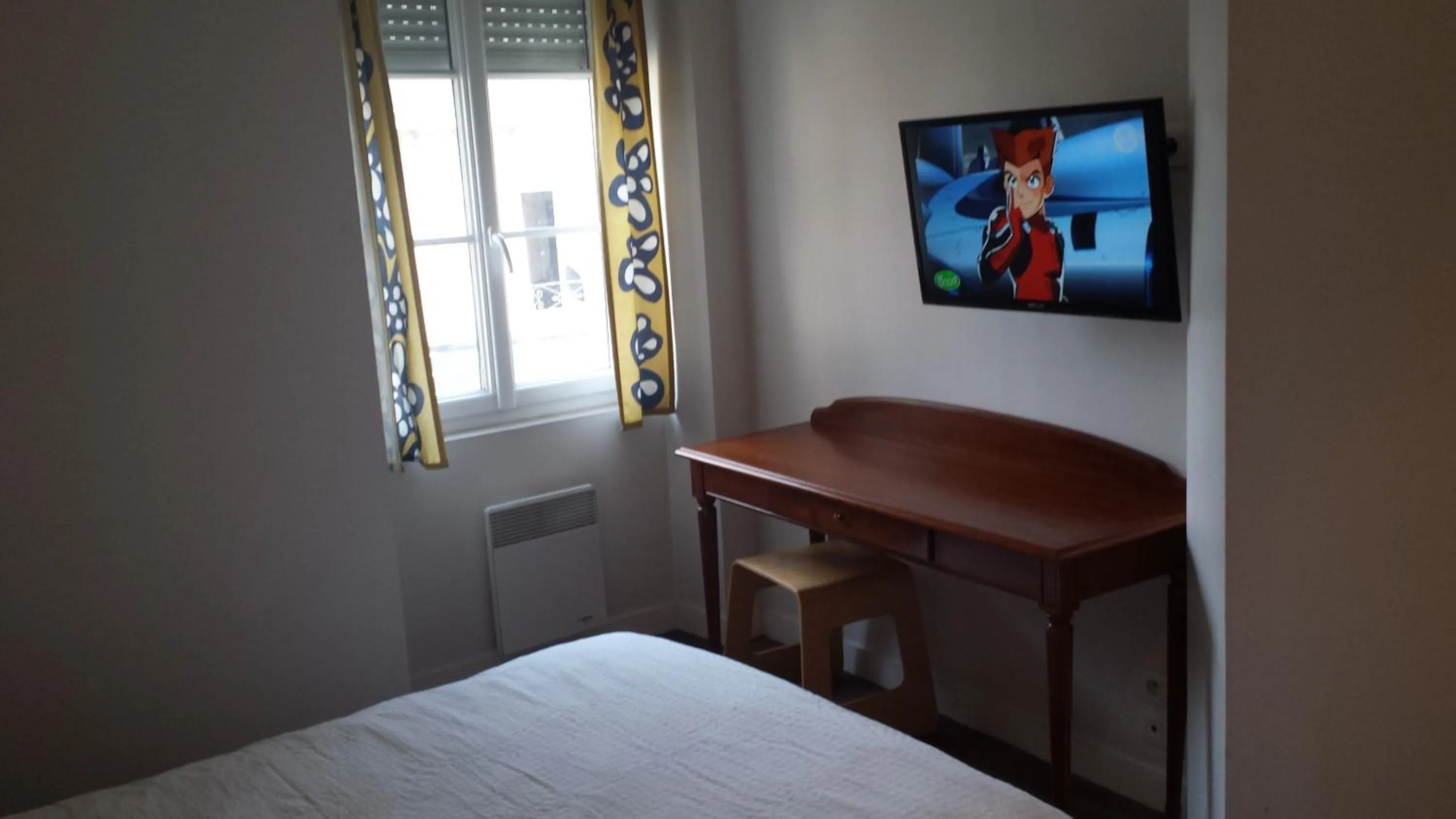 Decorative detail, Bed in Au Pigeon Blanc