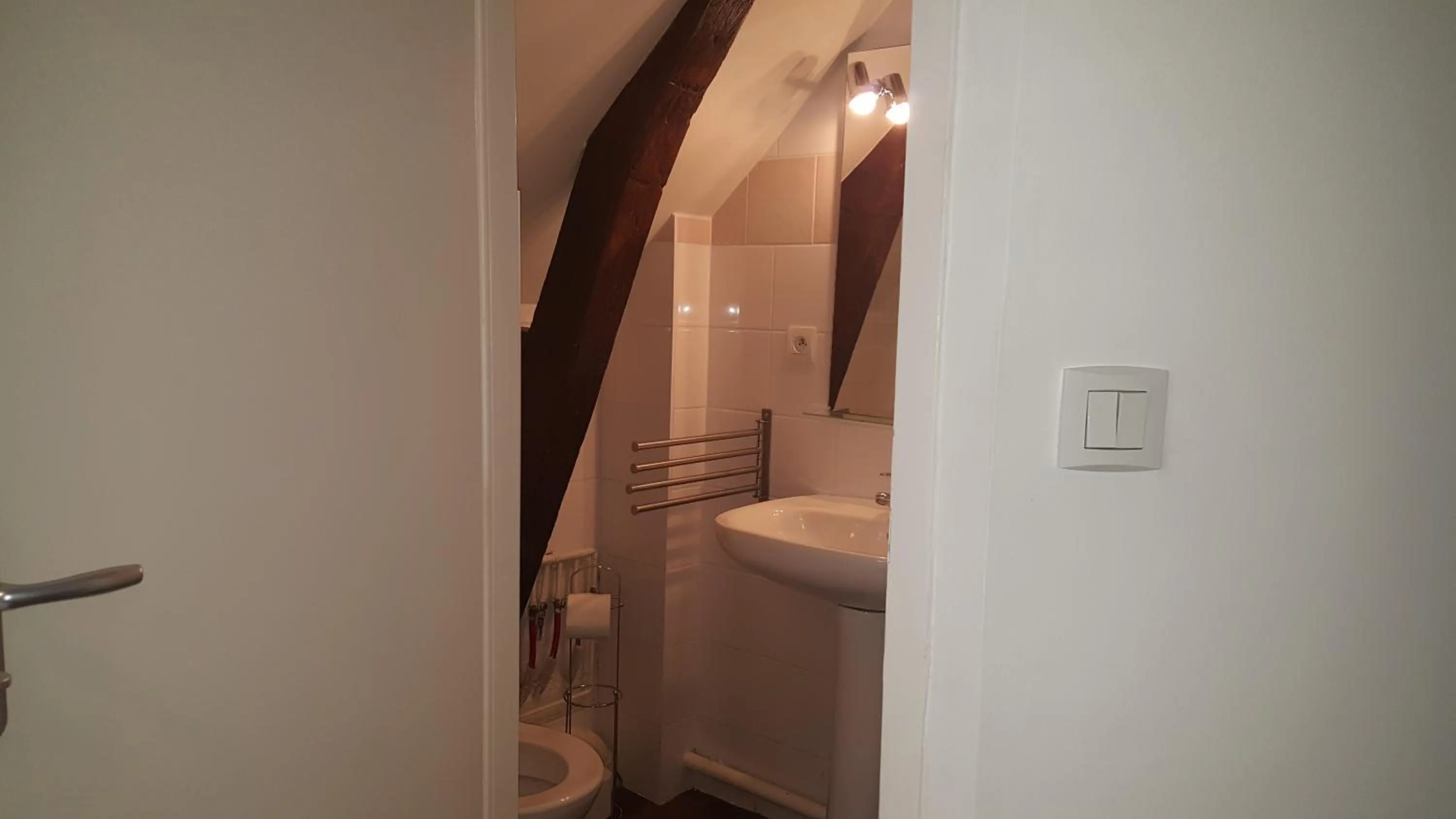 Bathroom in Au Pigeon Blanc