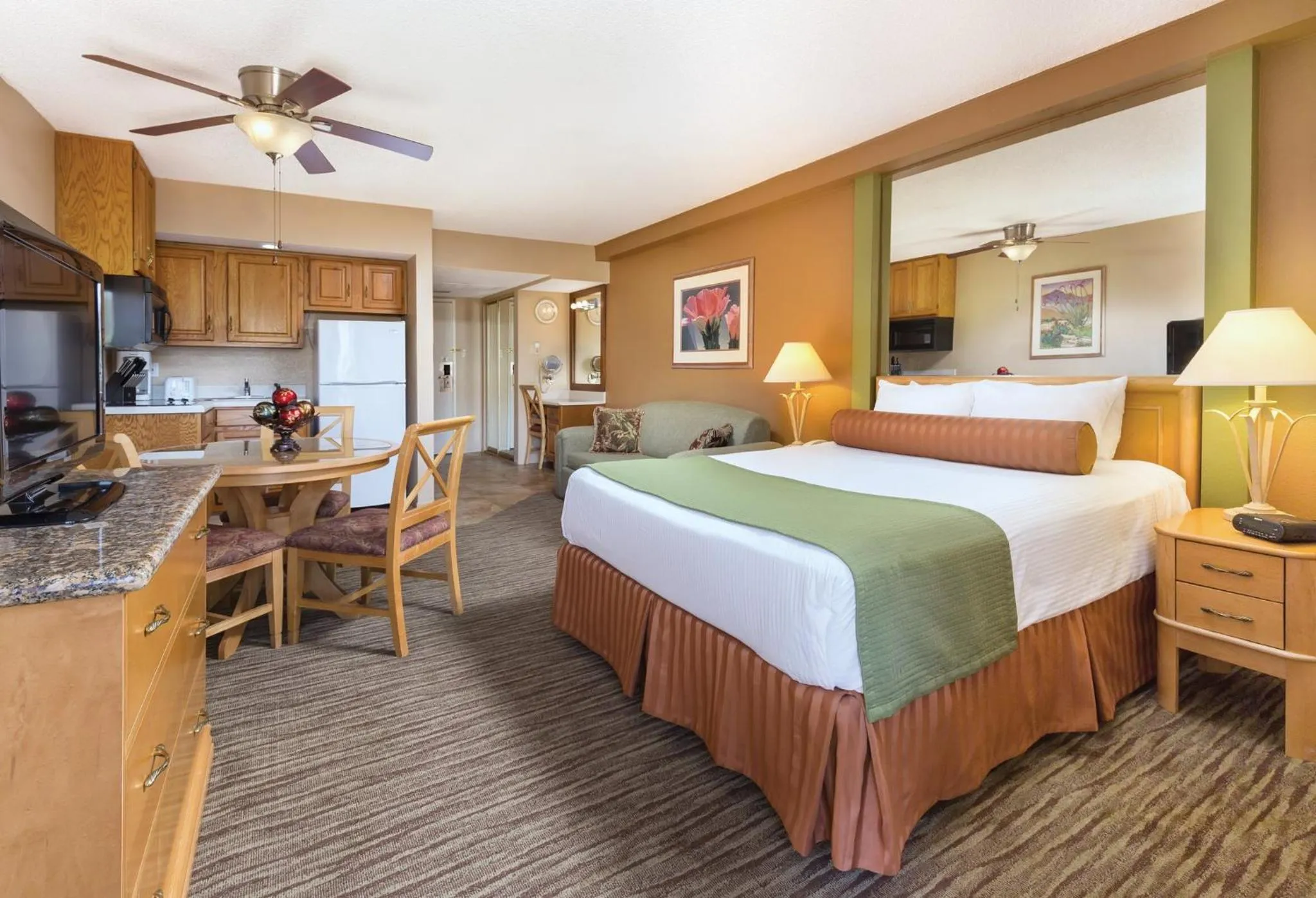 Photo of the whole room, Bed in WorldMark Palm Springs - Plaza Resort and Spa