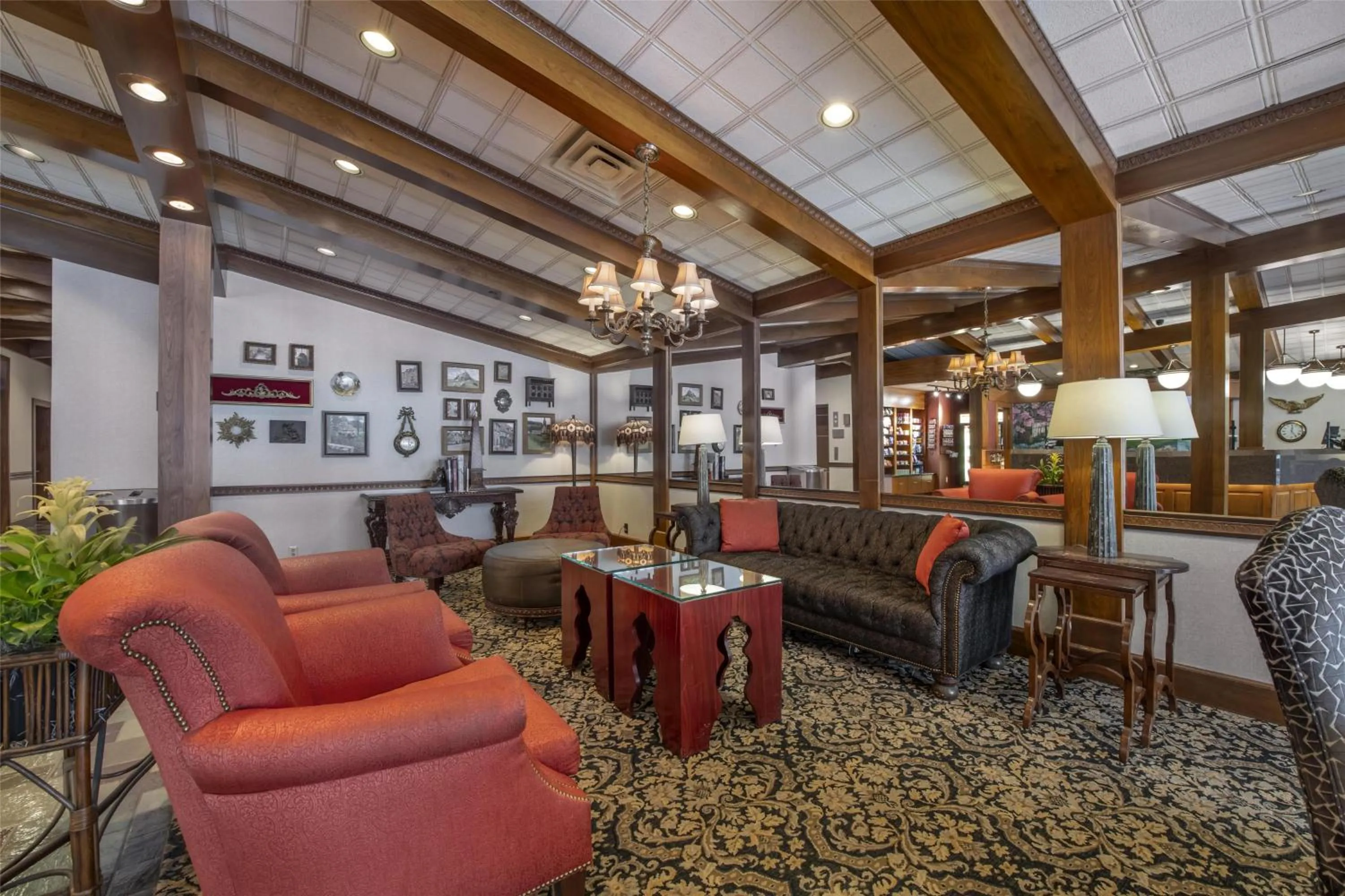 Lobby or reception in Best Western Plus The Normandy Inn & Suites