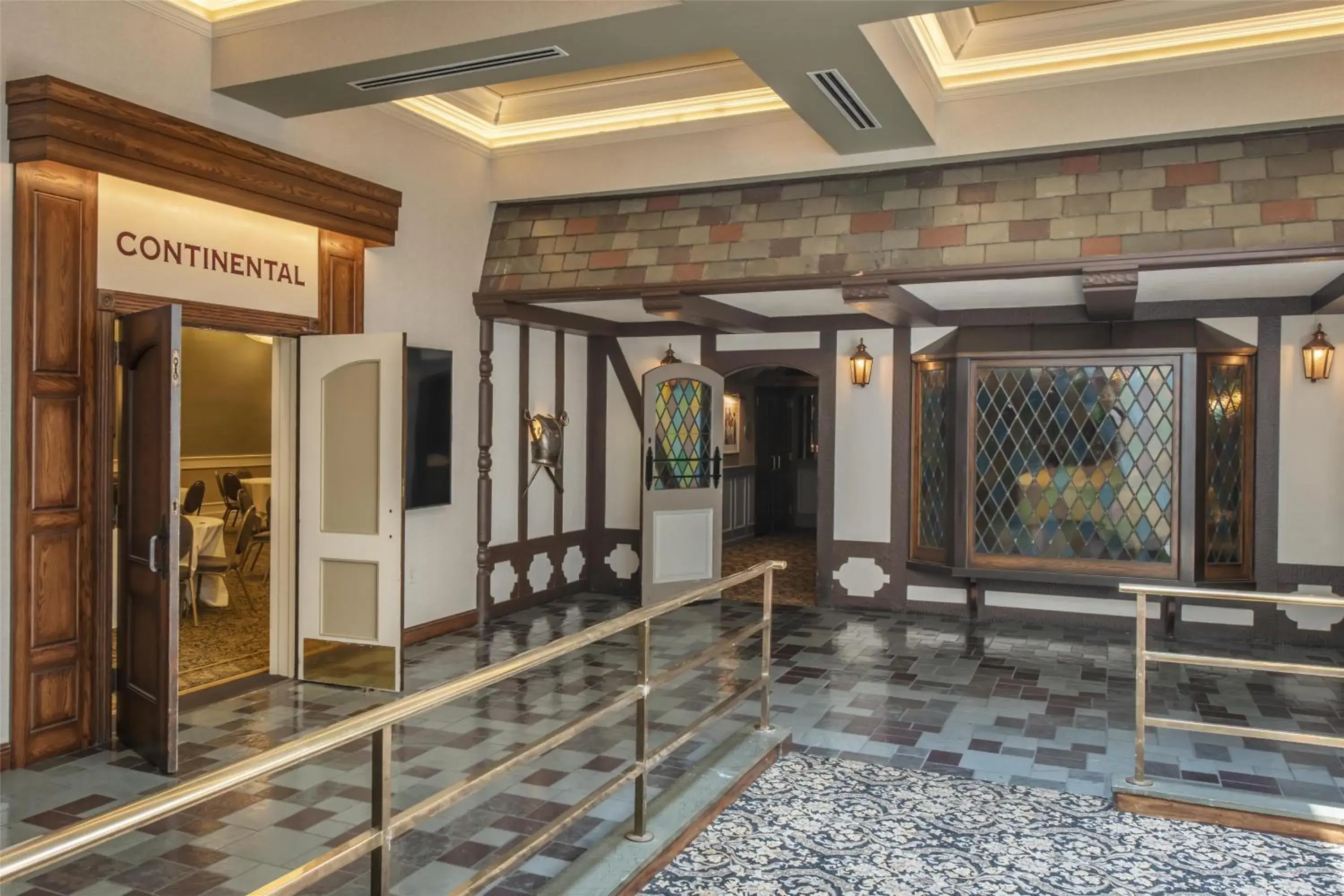 Property building in Best Western Plus The Normandy Inn & Suites Property building in Best Western Plus The Normandy Inn & Suites