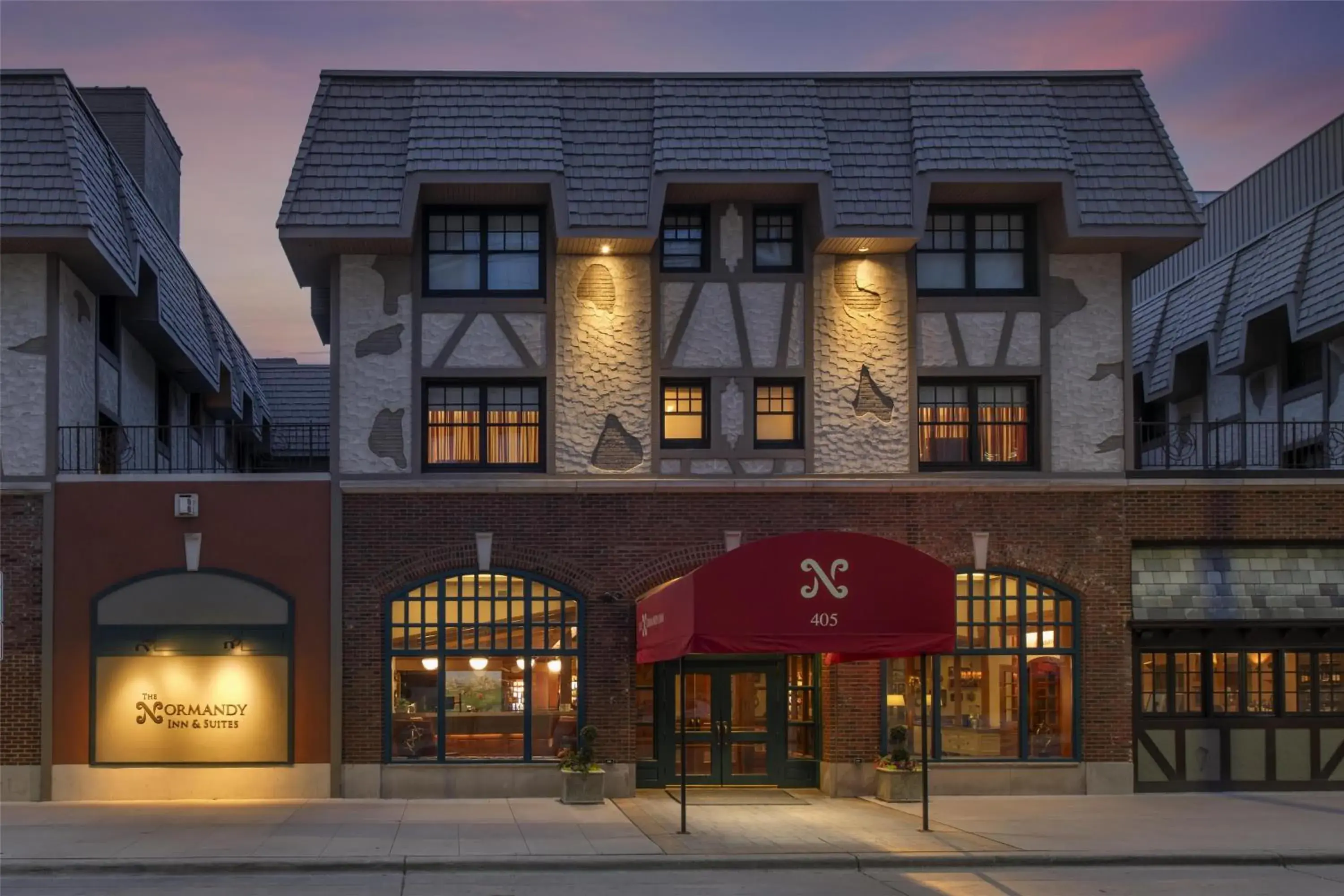 Property building in Best Western Plus The Normandy Inn & Suites Property building in Best Western Plus The Normandy Inn & Suites