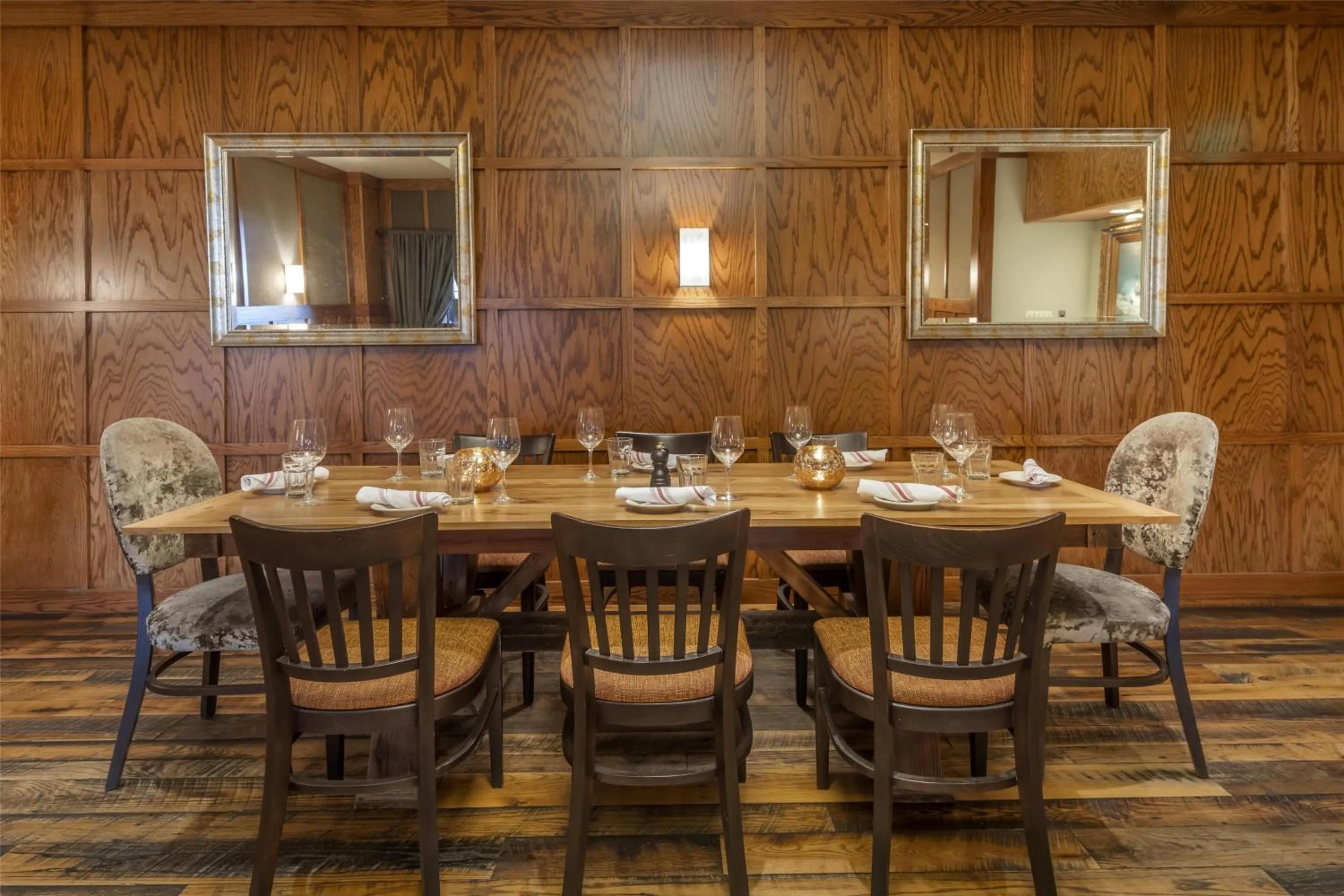 Restaurant/places to eat in Best Western Plus The Normandy Inn & Suites