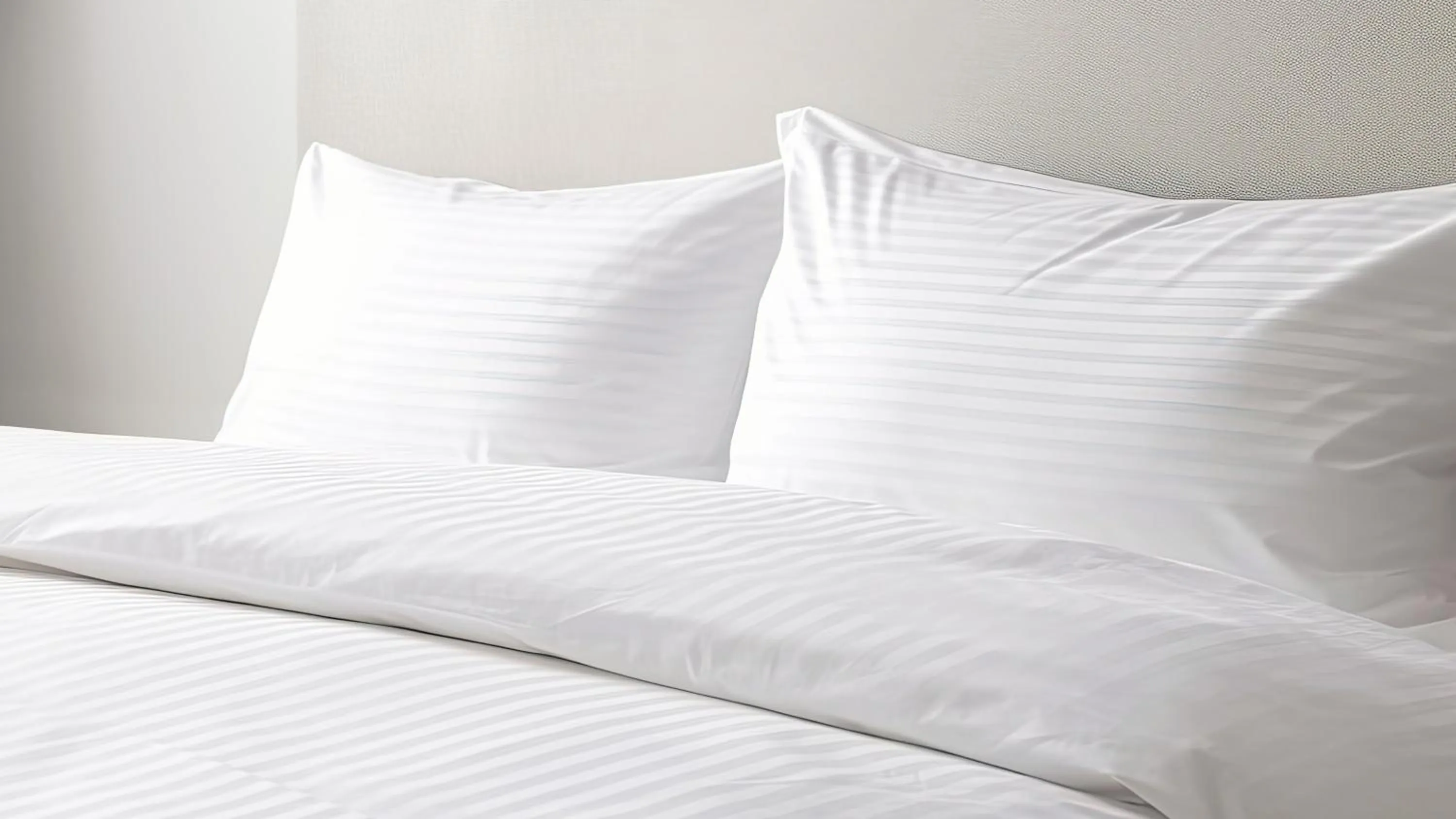 Property building, Bed in Albuquerque Hotel West by IHG