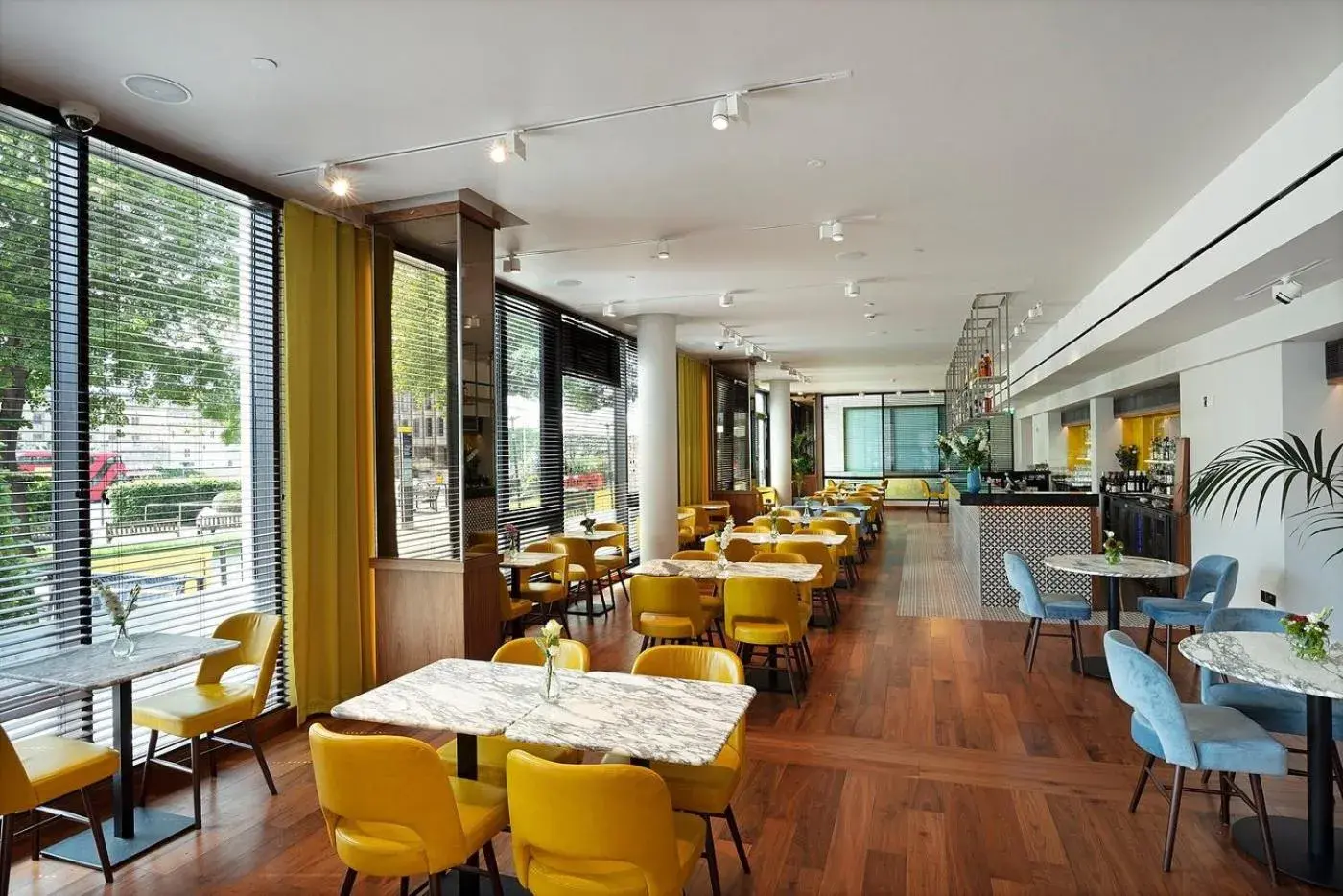 Restaurant/places to eat in Tower Suites by Blue Orchid Restaurant/places to eat in Tower Suites by Blue Orchid