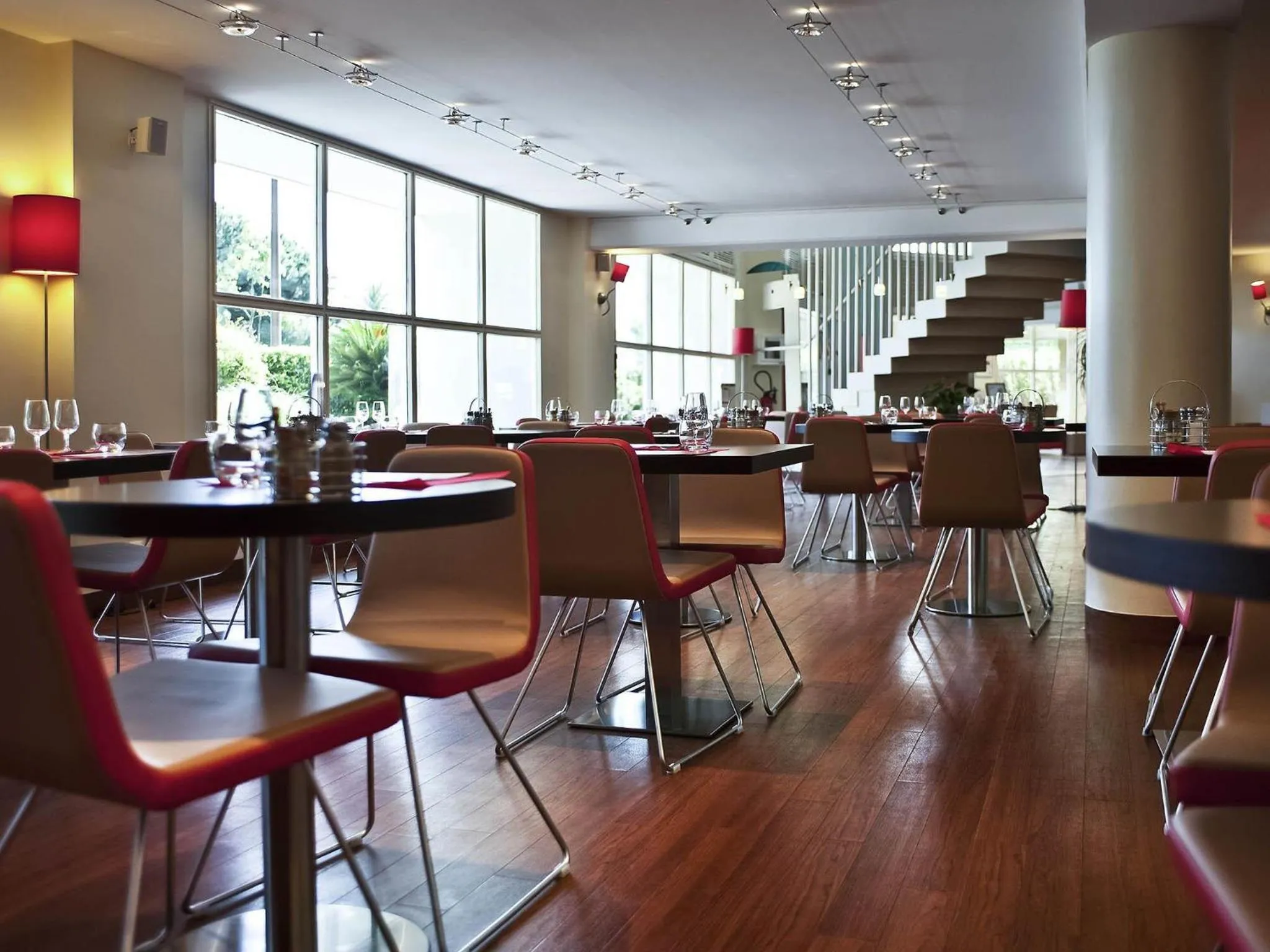 Restaurant/places to eat in ibis Nice Aéroport Promenade des Anglais