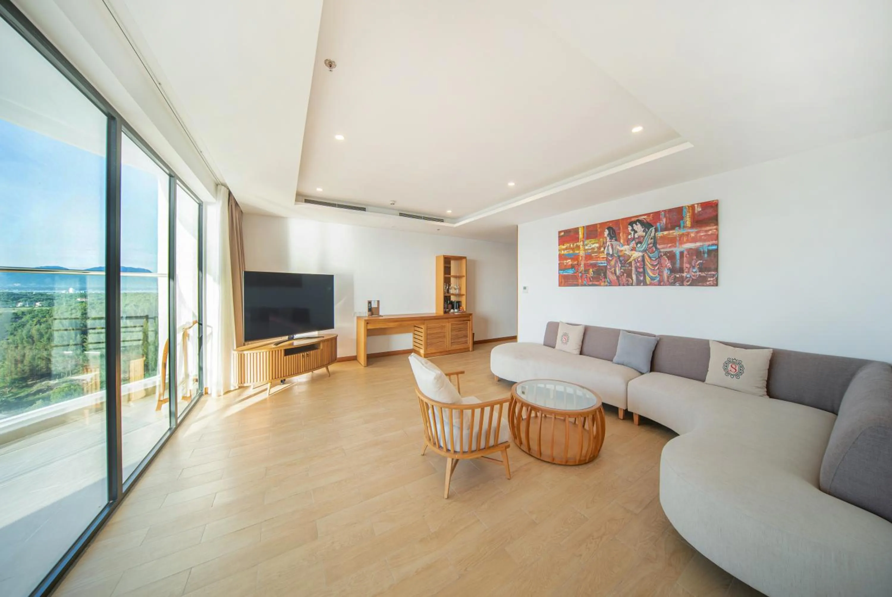 Communal lounge/ TV room in Selectum Noa Resort Cam Ranh