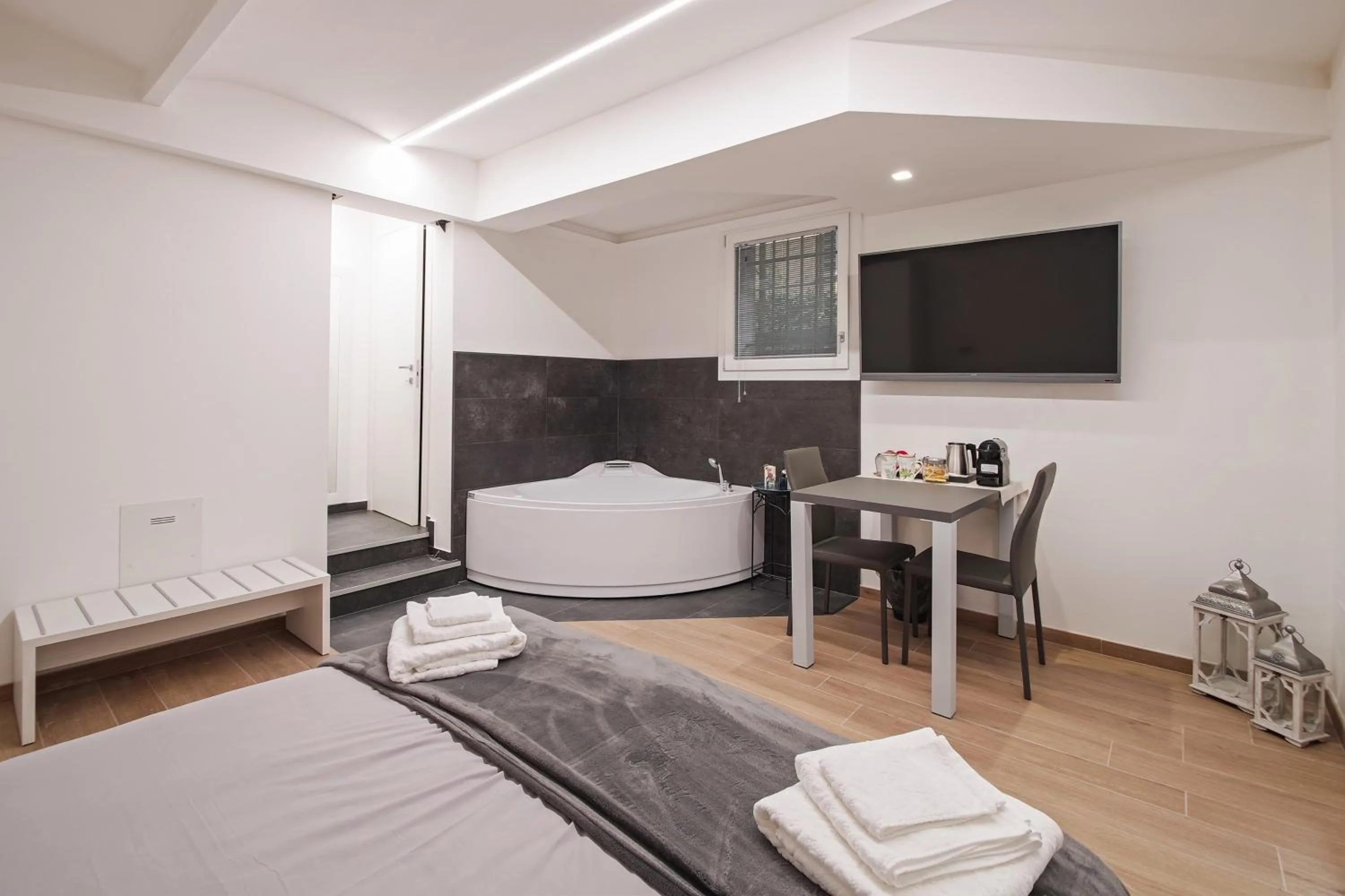 TV and multimedia, Bed in B&BO la Frasca