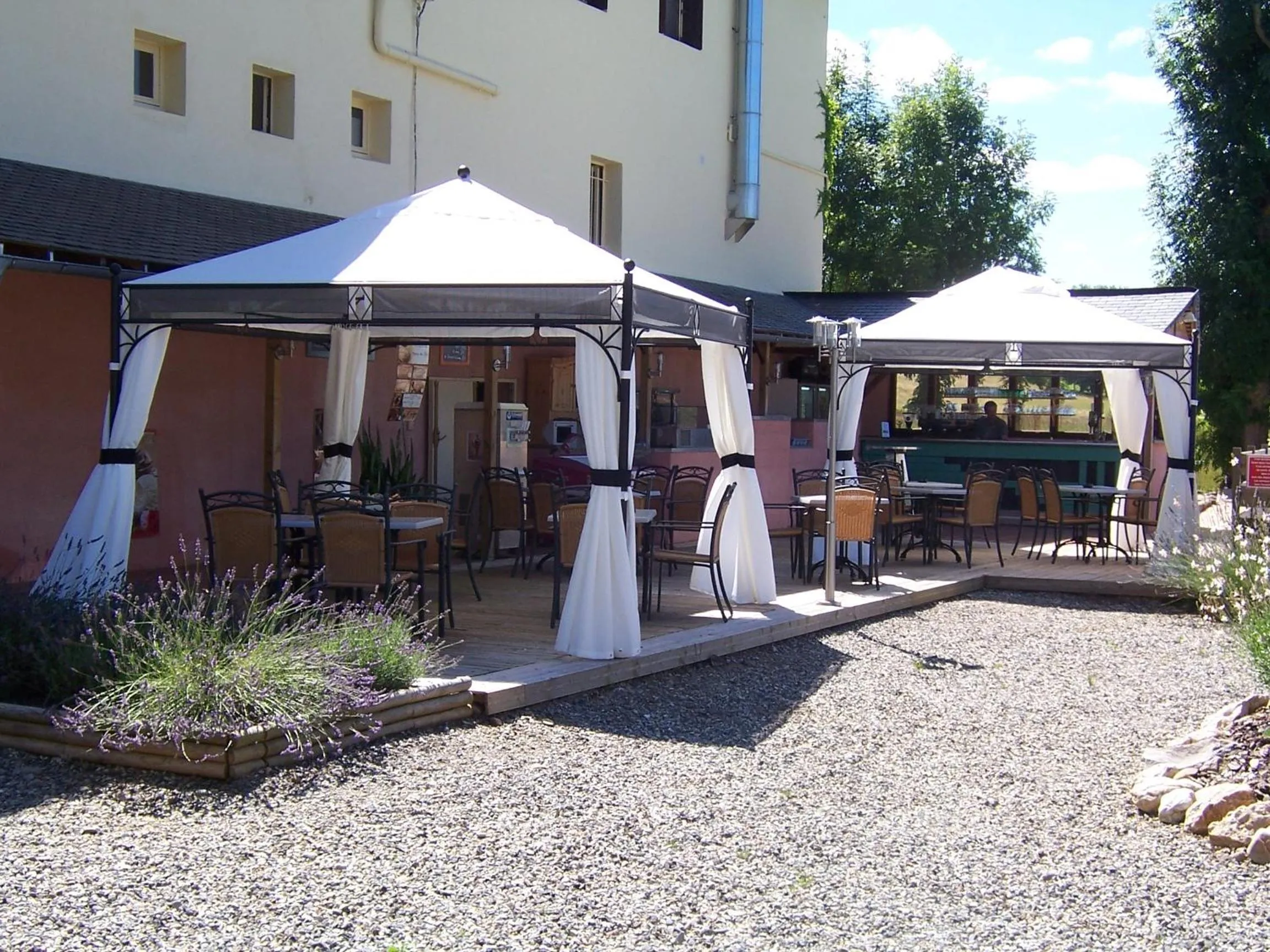 Patio in La Tour du Loup