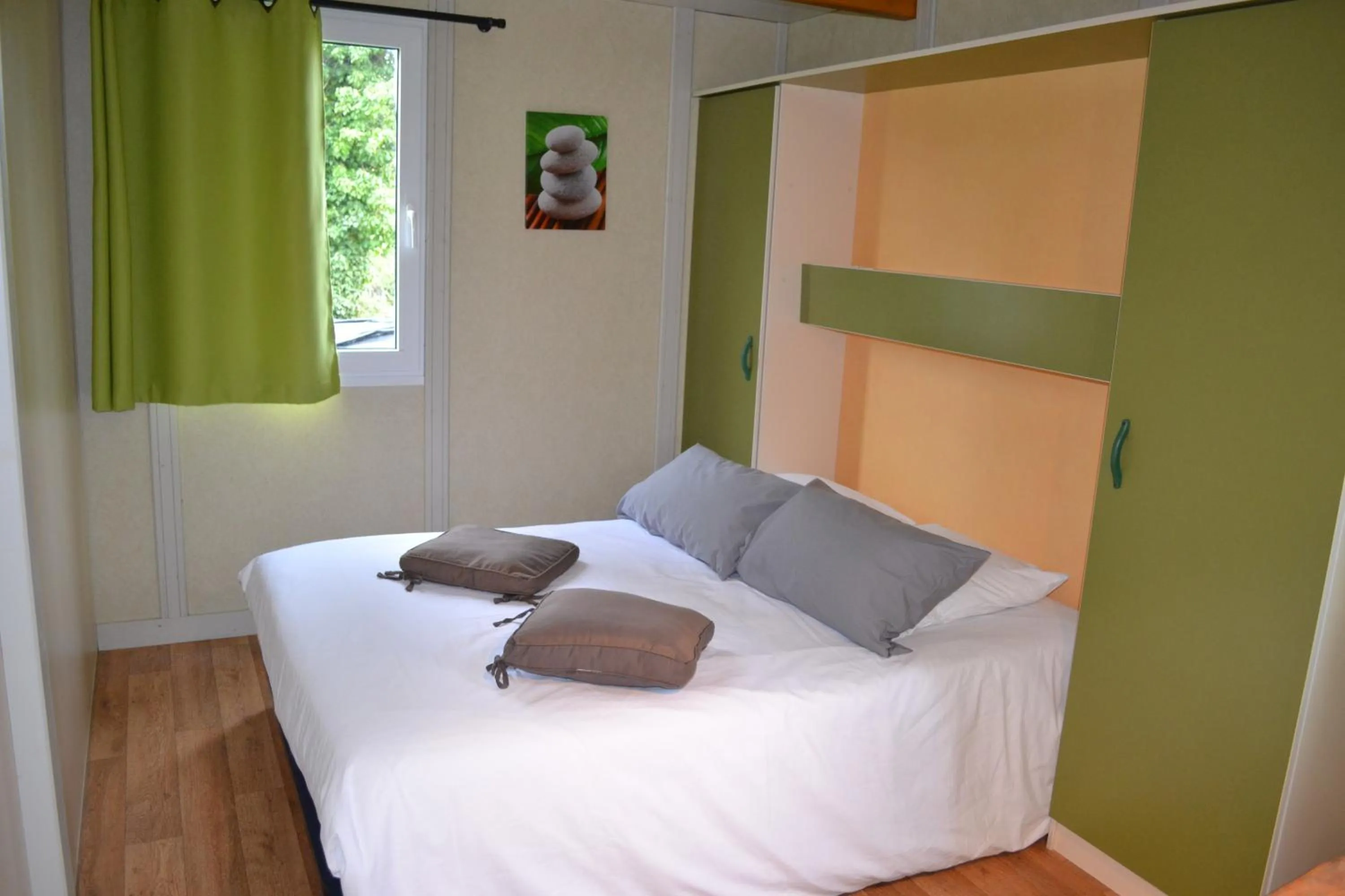 Bedroom in La Tour du Loup