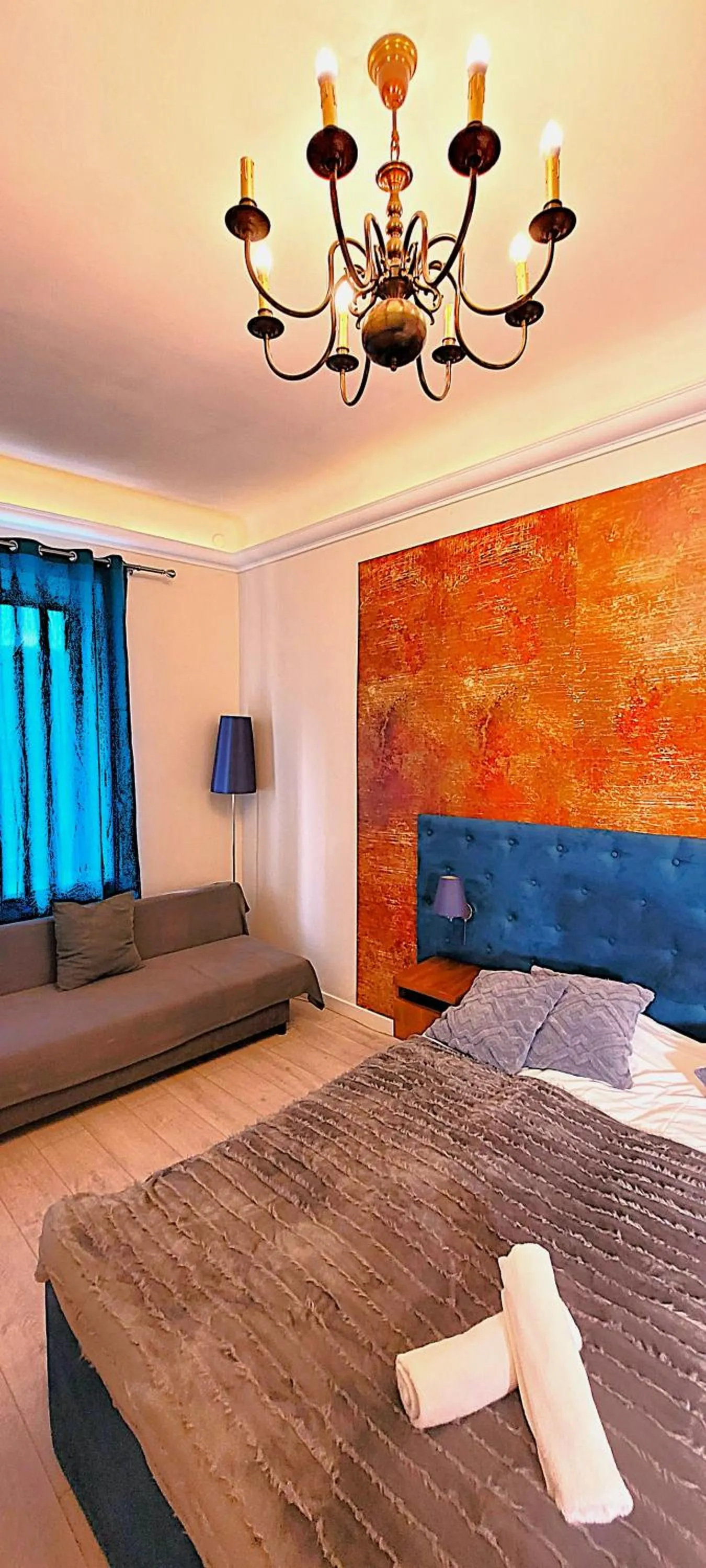 Bed in Chmielna 5 Rooms & Apartments