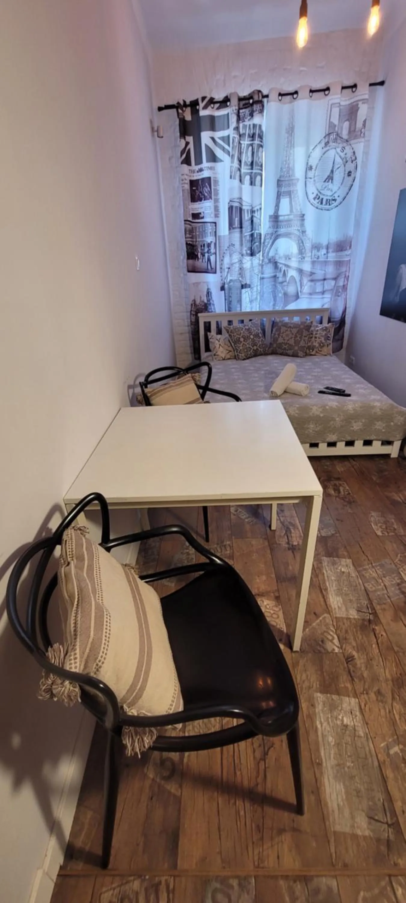 Bed in Chmielna 5 Rooms & Apartments