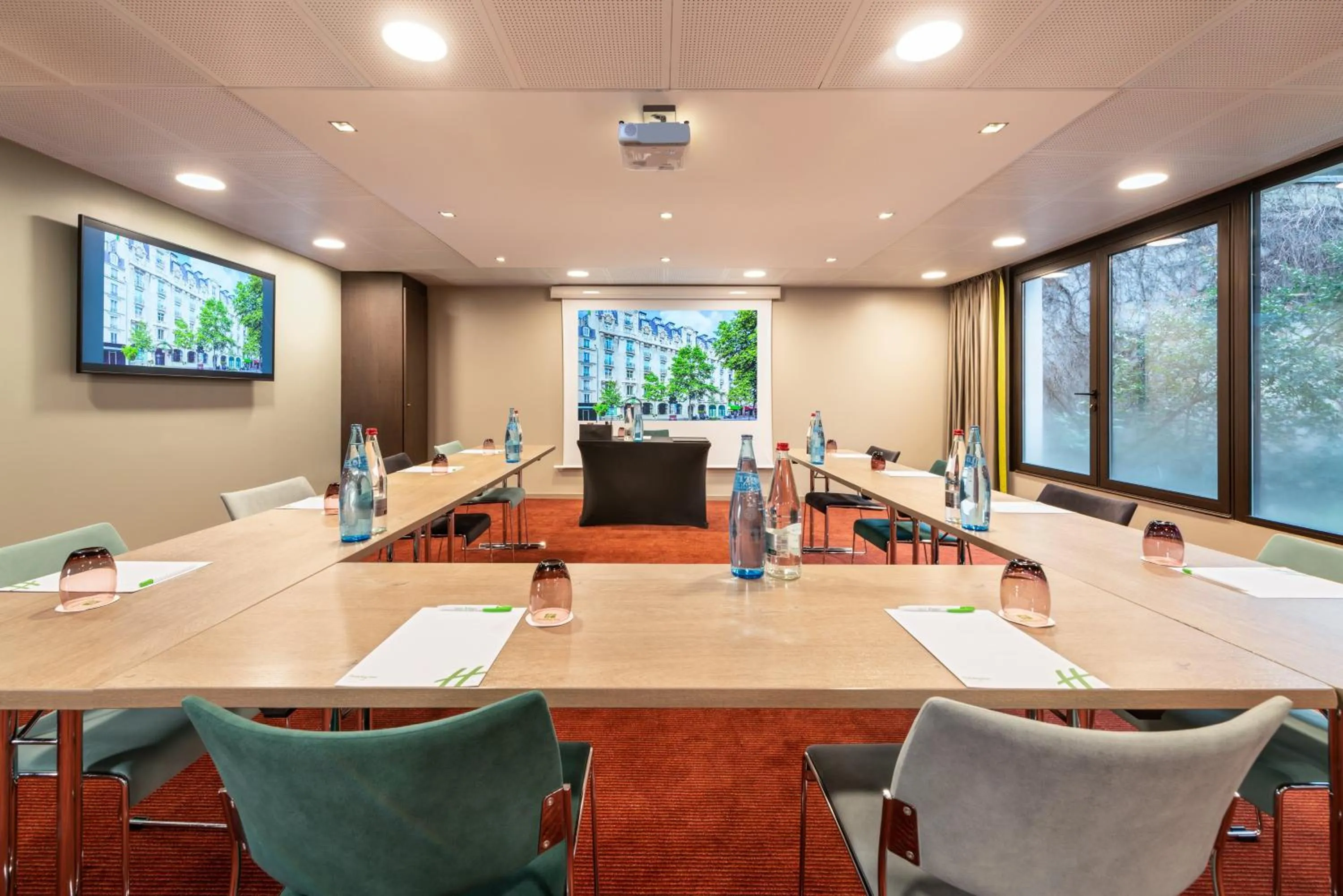 Meeting/conference room in Holiday Inn Paris - Gare de Lyon Bastille by IHG