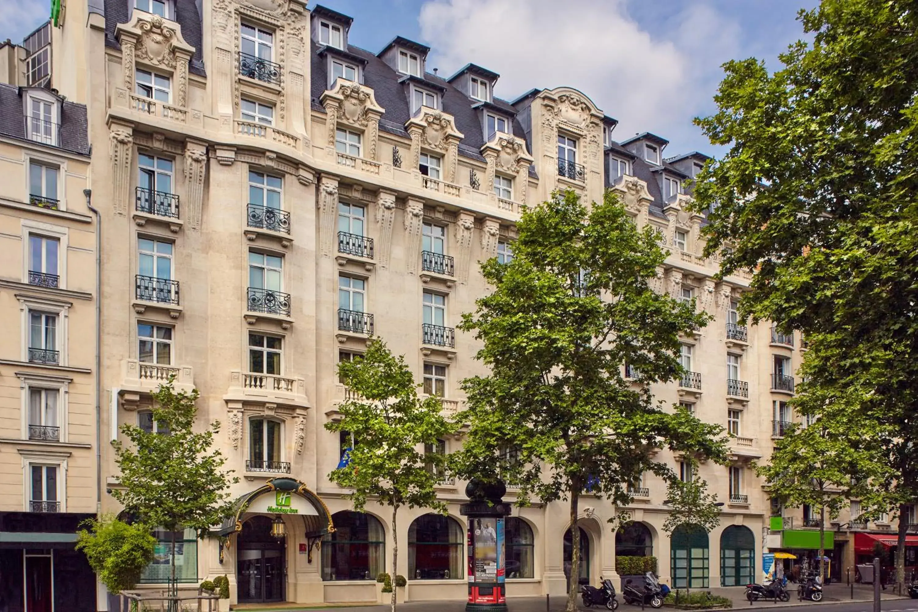 Property building in Holiday Inn Paris - Gare de Lyon Bastille by IHG Property building in Holiday Inn Paris - Gare de Lyon Bastille by IHG