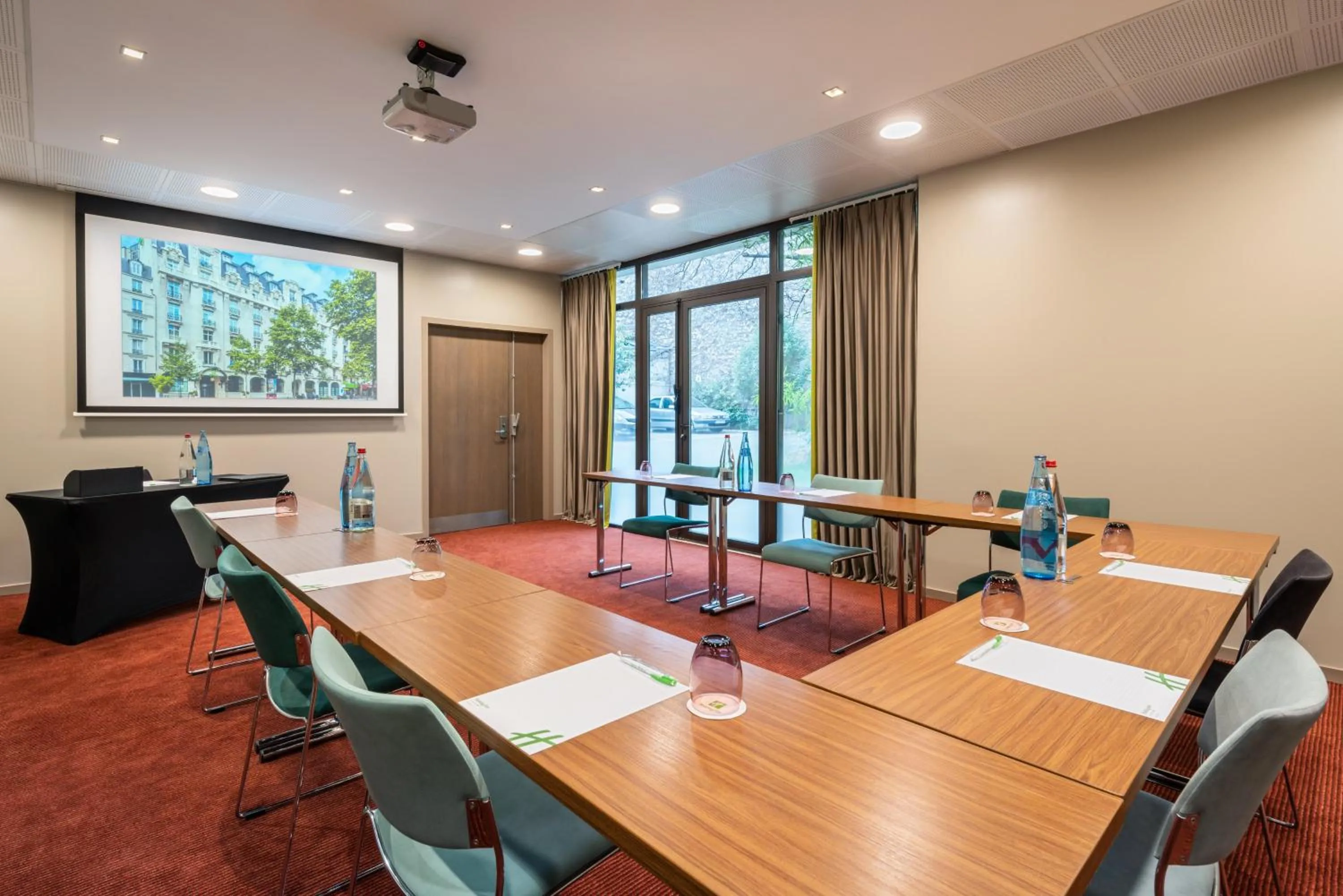 Meeting/conference room in Holiday Inn Paris - Gare de Lyon Bastille by IHG