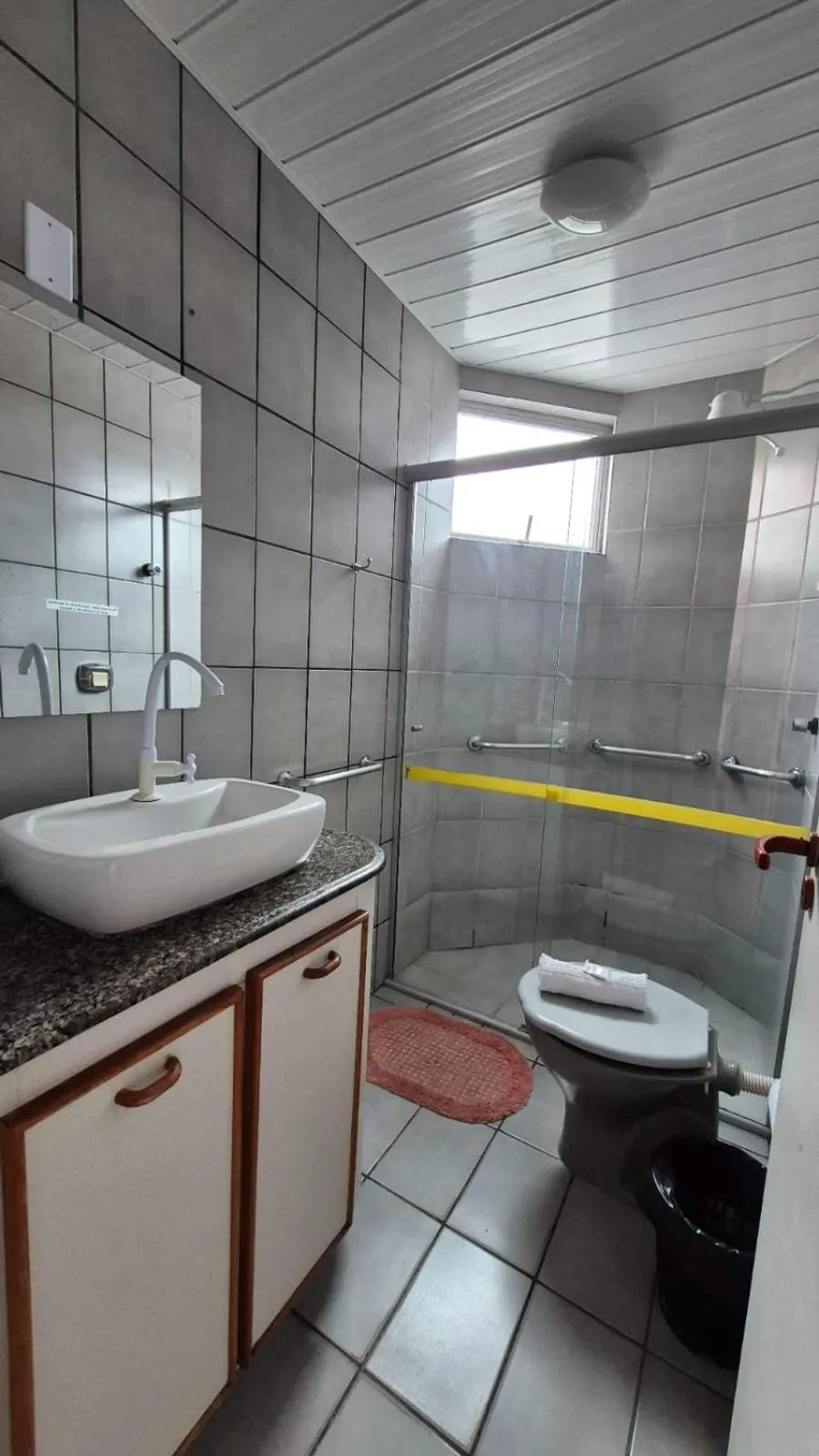 Bathroom in Hotel Fênix