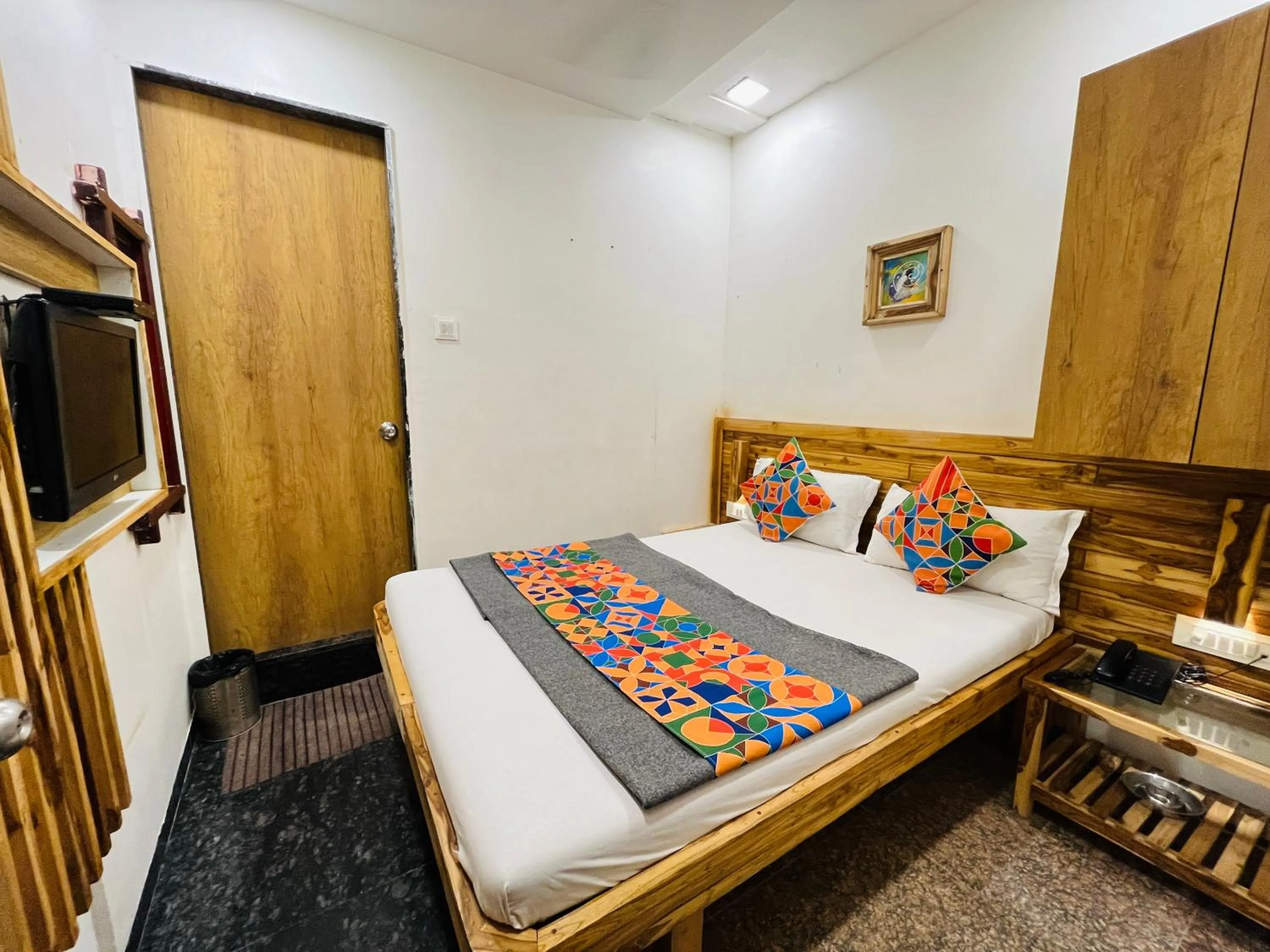 Bedroom, Bed in Hotel Regency