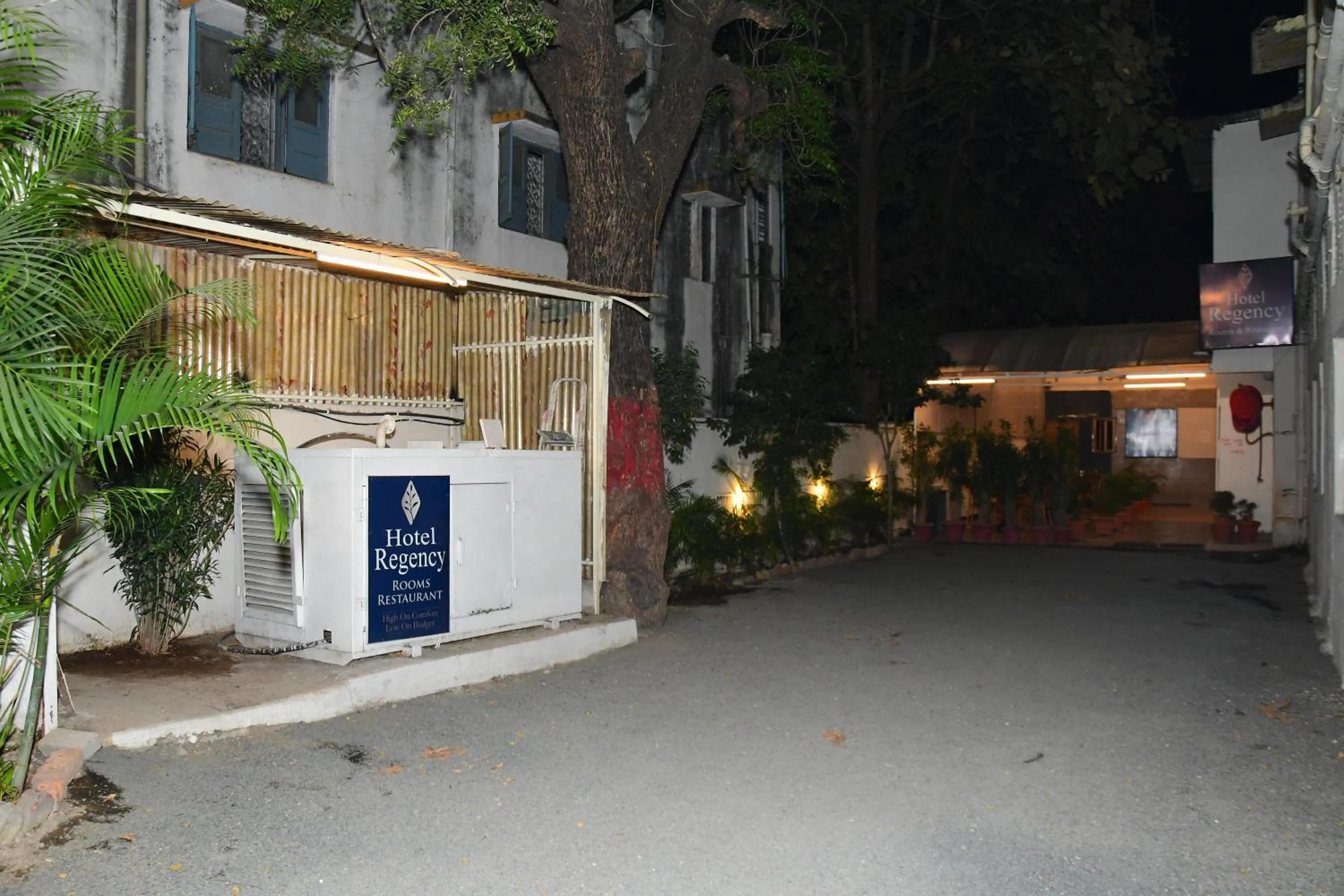 Neighbourhood in Hotel Regency