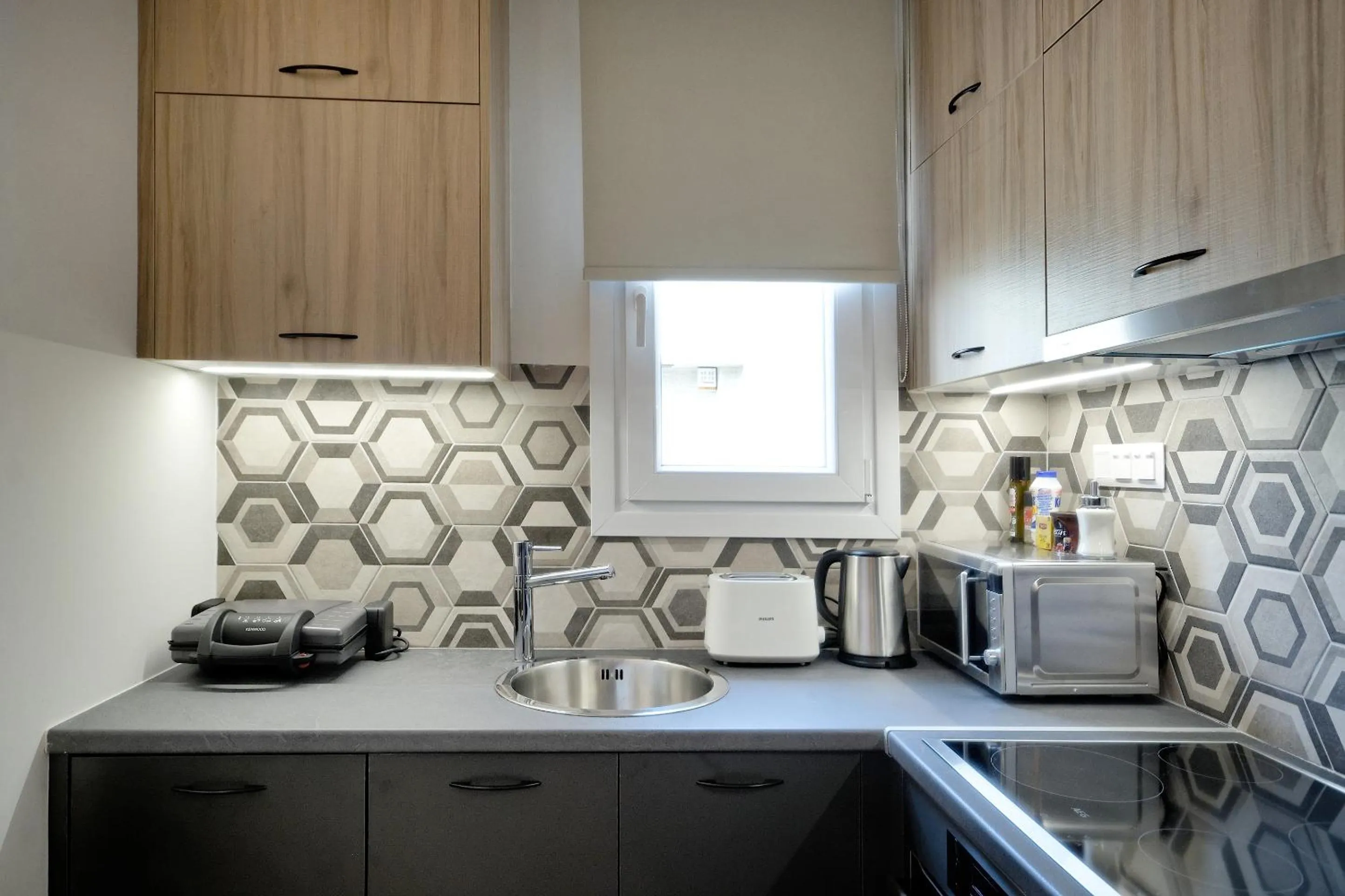 Coffee/tea facilities in Odyssey Residence